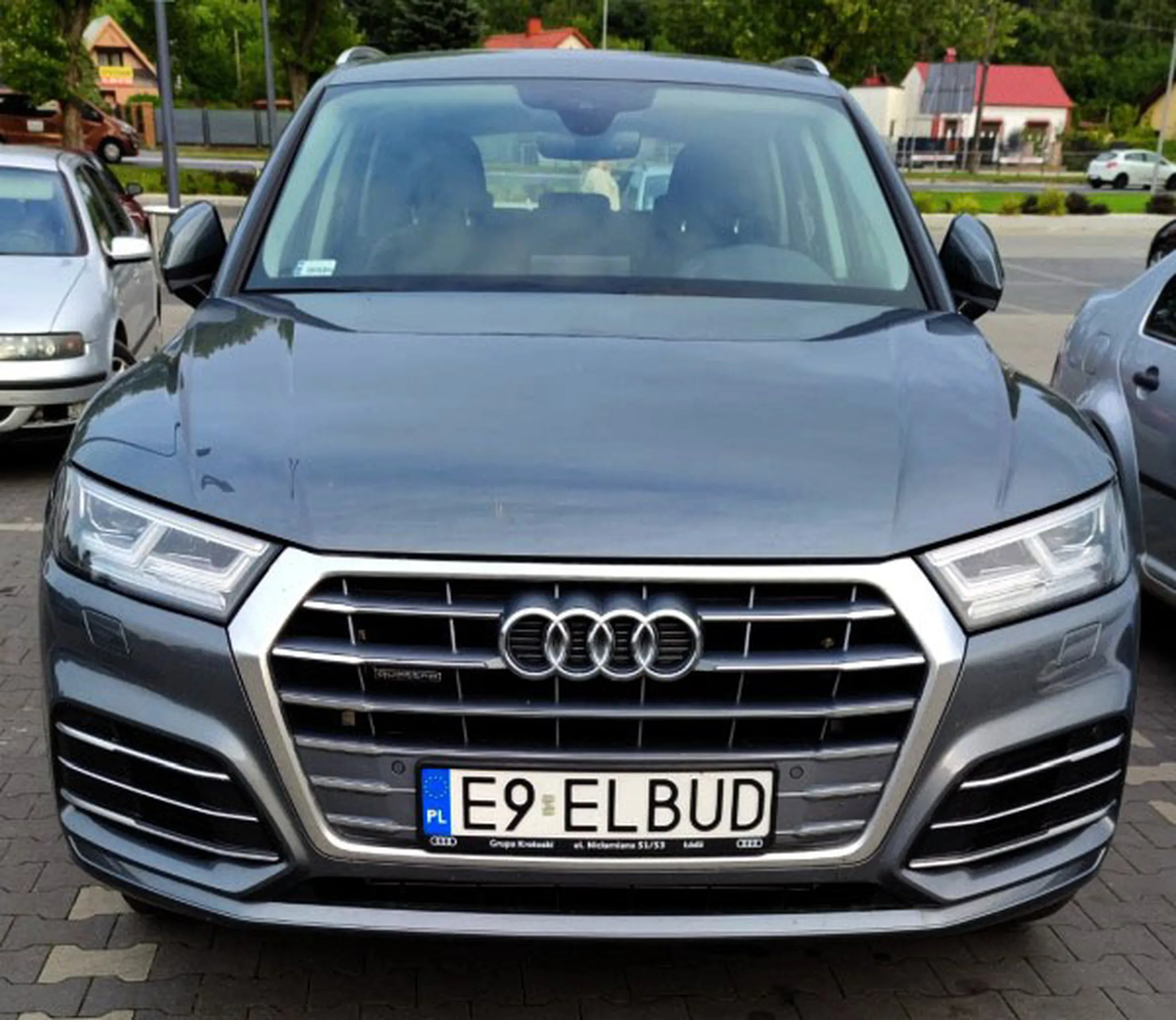 Fajny numer, blacha E9 ELBUD