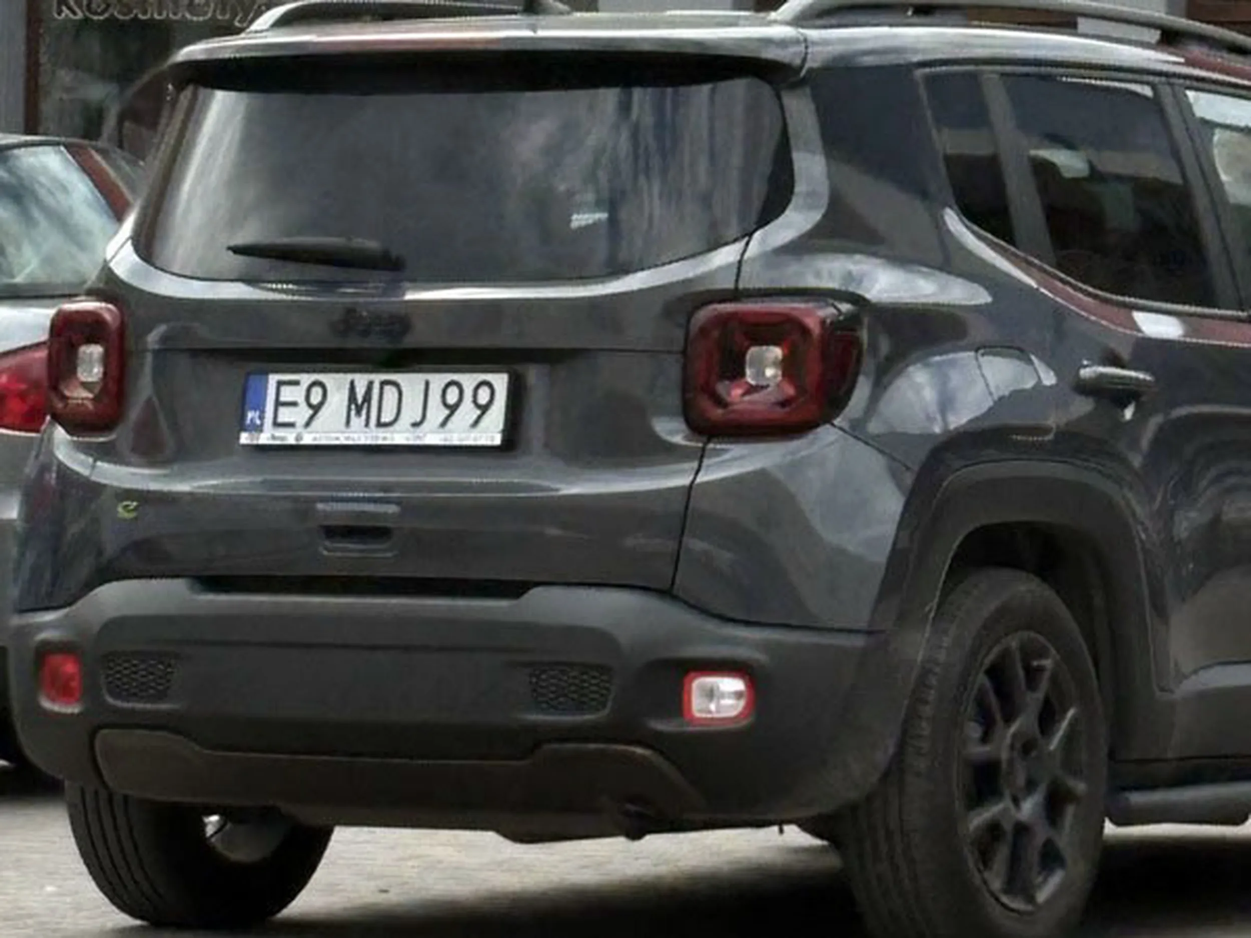 Fajny numer, blacha E9 MDJ99