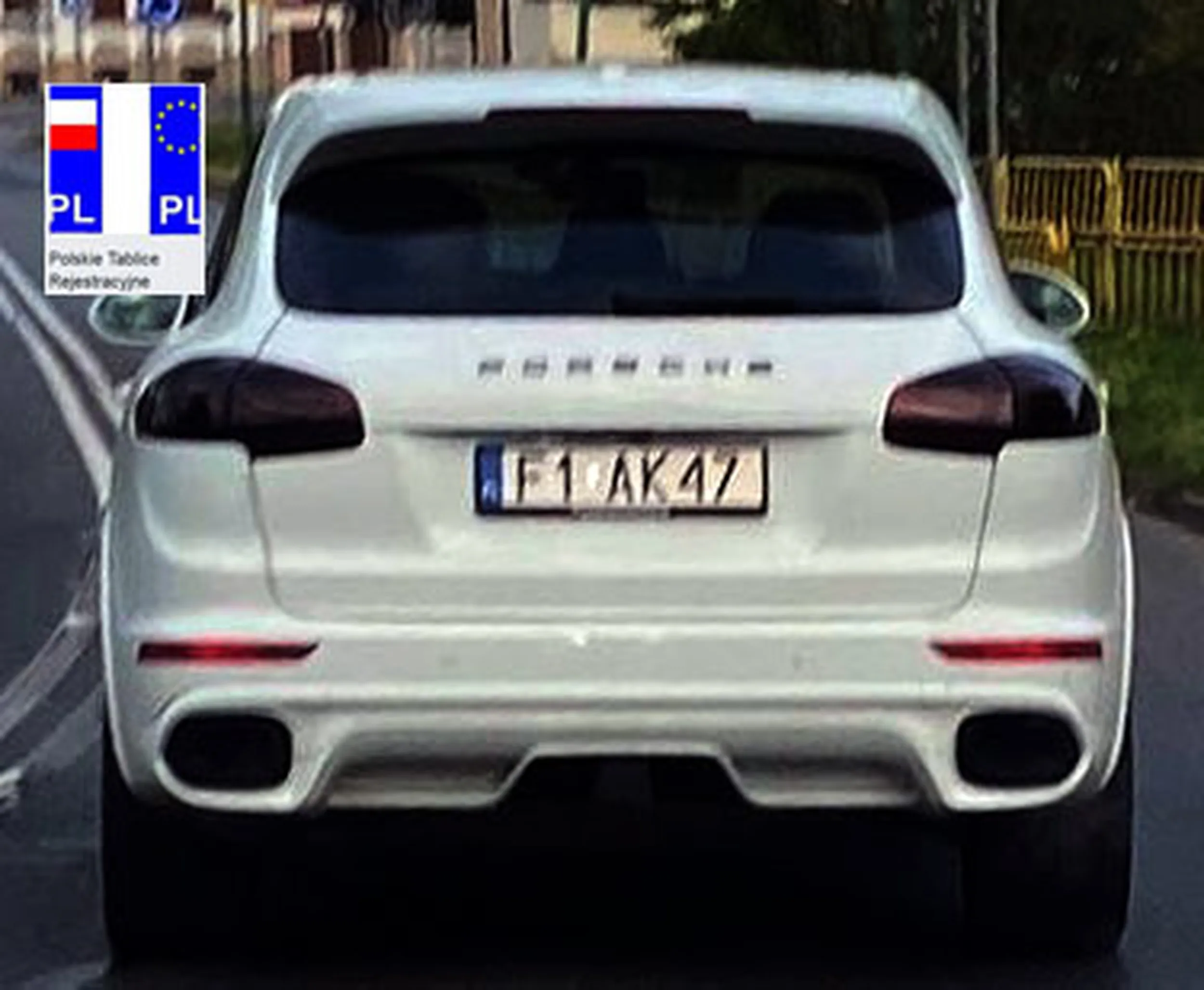 Fajny numer, blacha F1 AK47