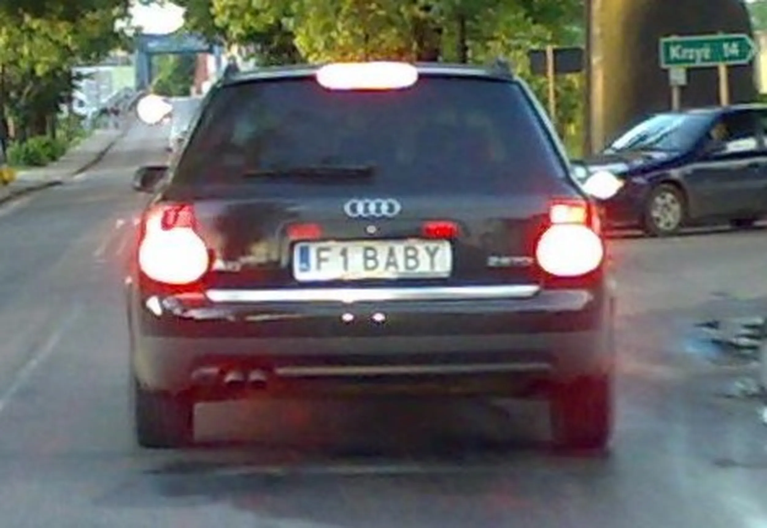 Fajny numer, blacha F1 BABY
