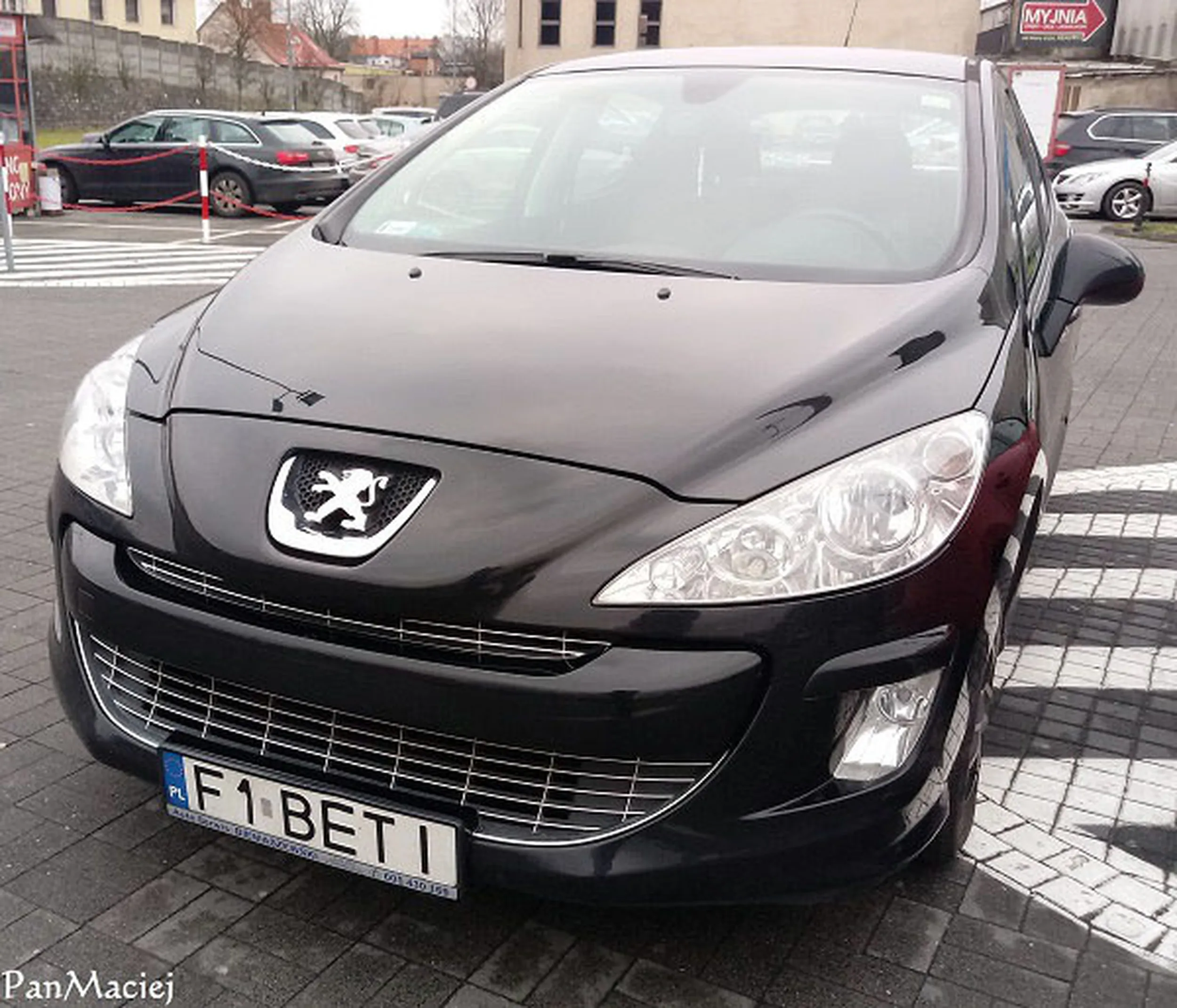 Fajny numer, blacha F1 BETI