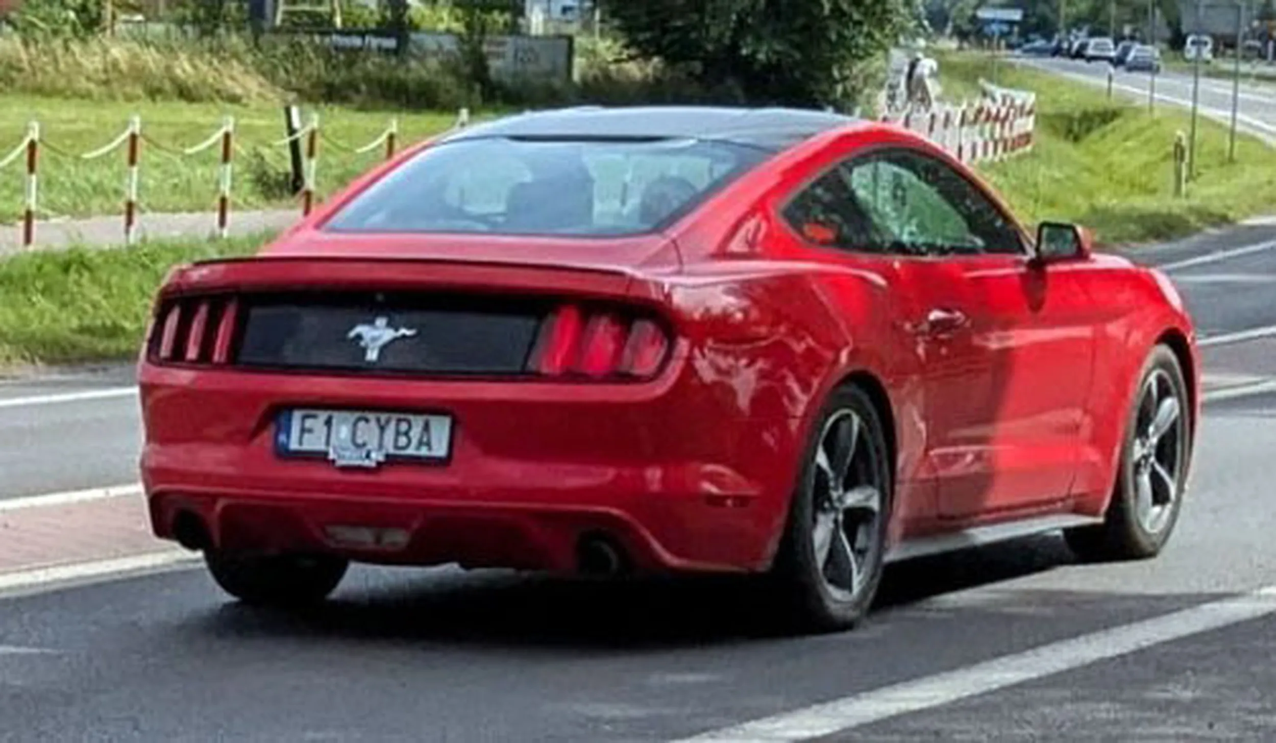 Fajny numer, blacha F1 CYBA