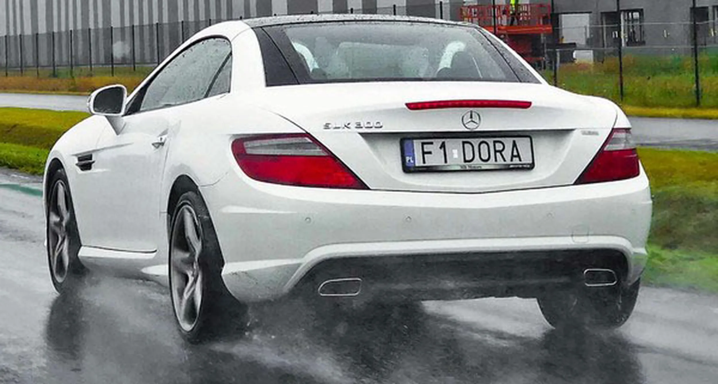 Fajny numer, blacha F1 DORA