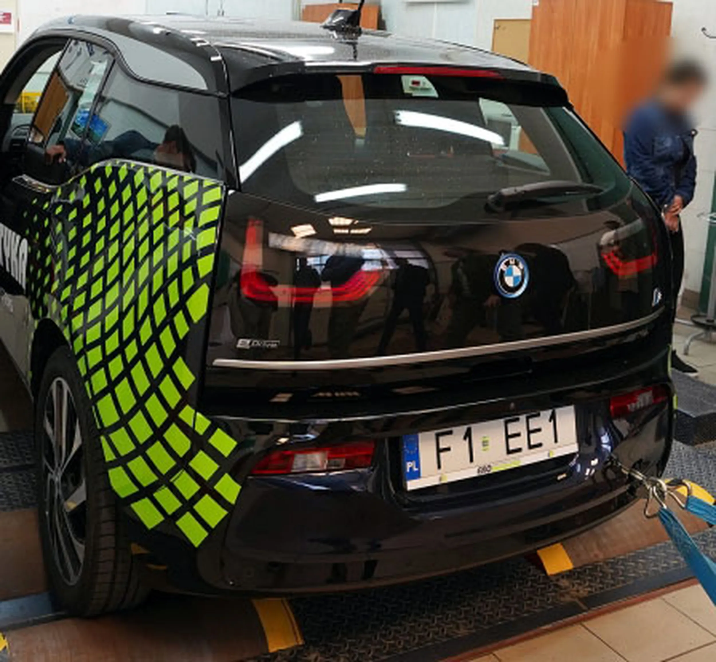 Fajny numer, blacha F1 EE1