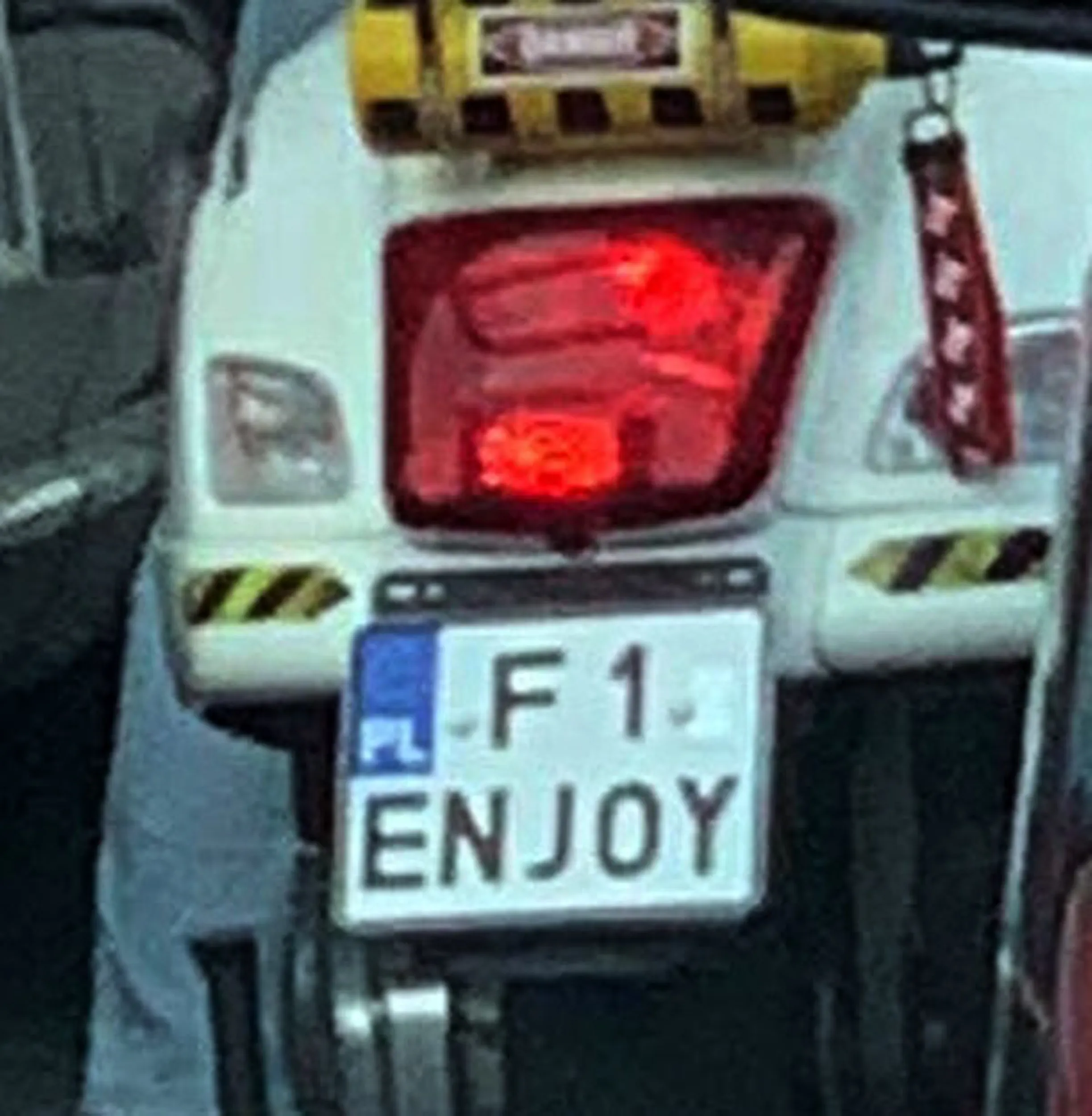 Fajny numer, blacha F1 ENJOY