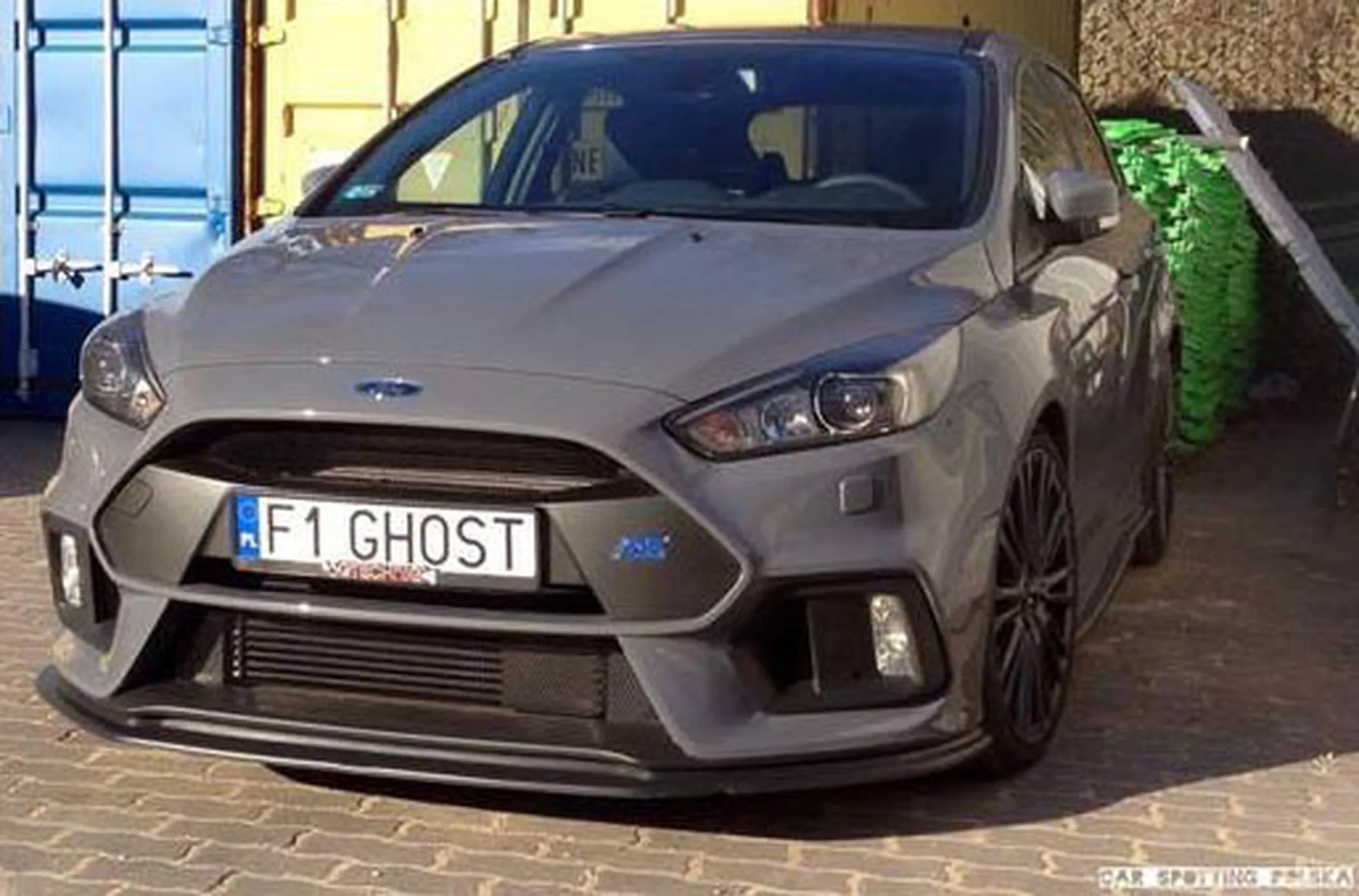 Fajny numer, blacha F1 GHOST