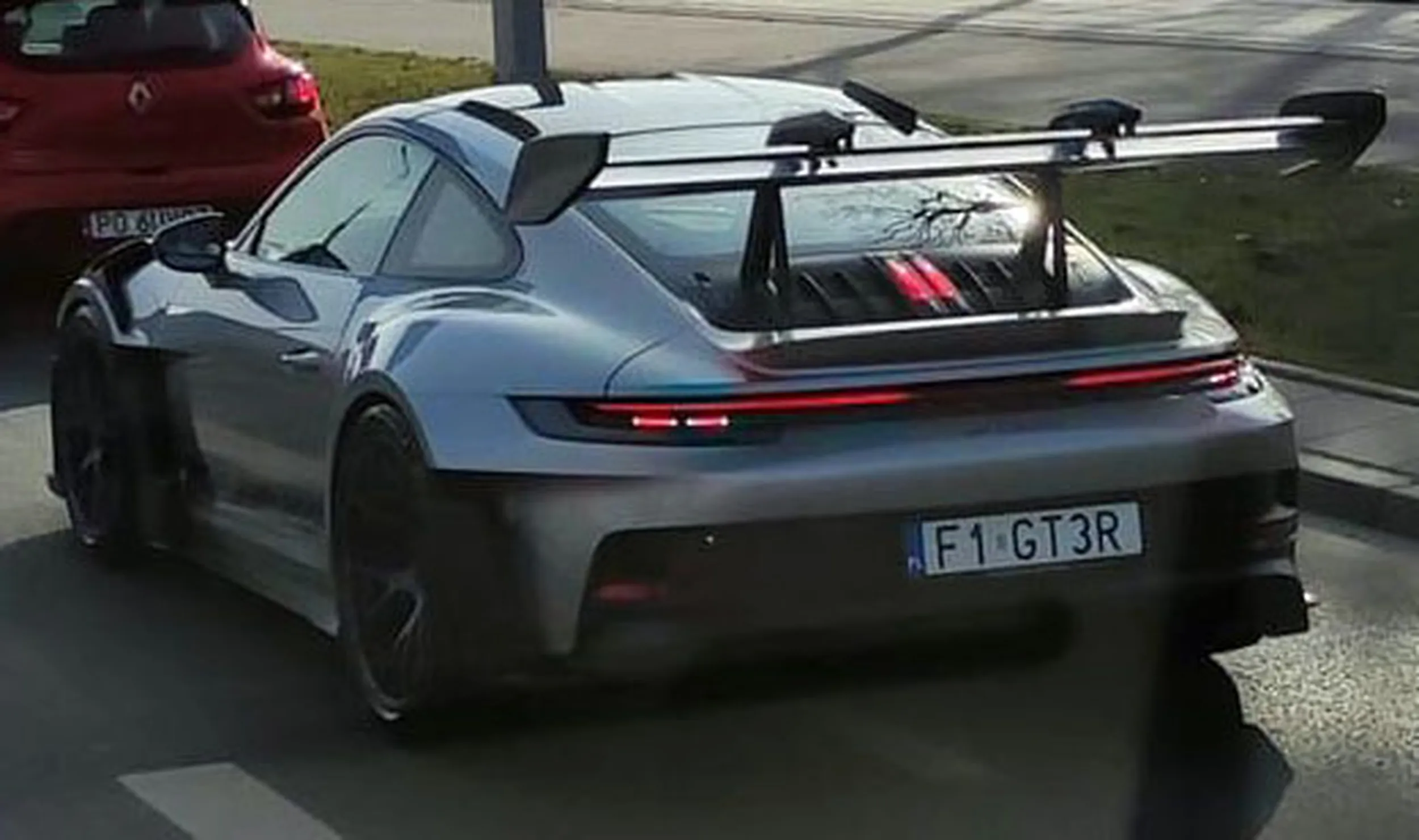 Fajny numer, blacha F1 GT3R