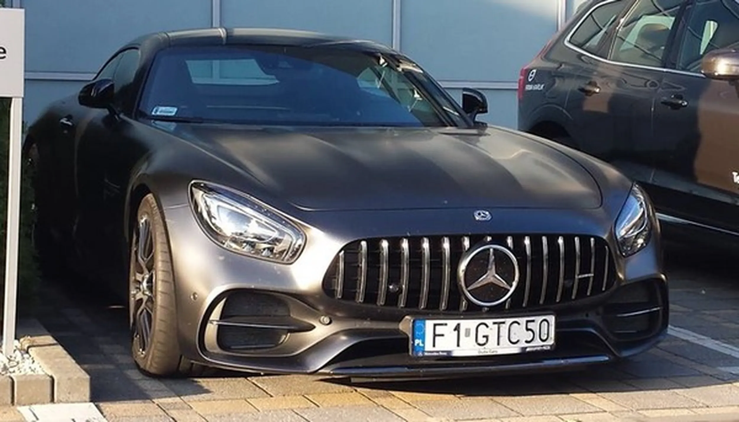 Fajny numer, blacha F1 GTC50