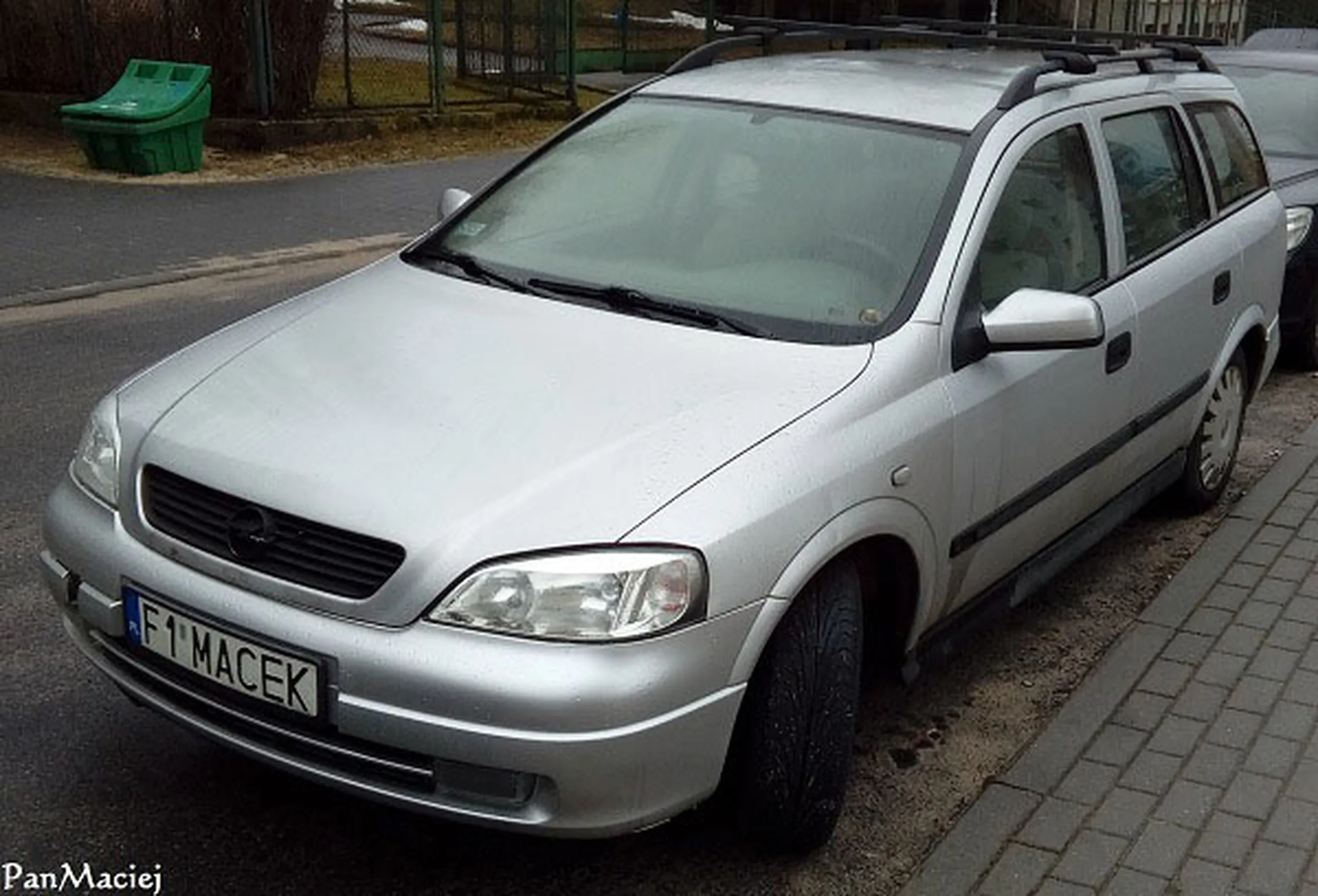 Fajny numer, blacha F1 MACEK