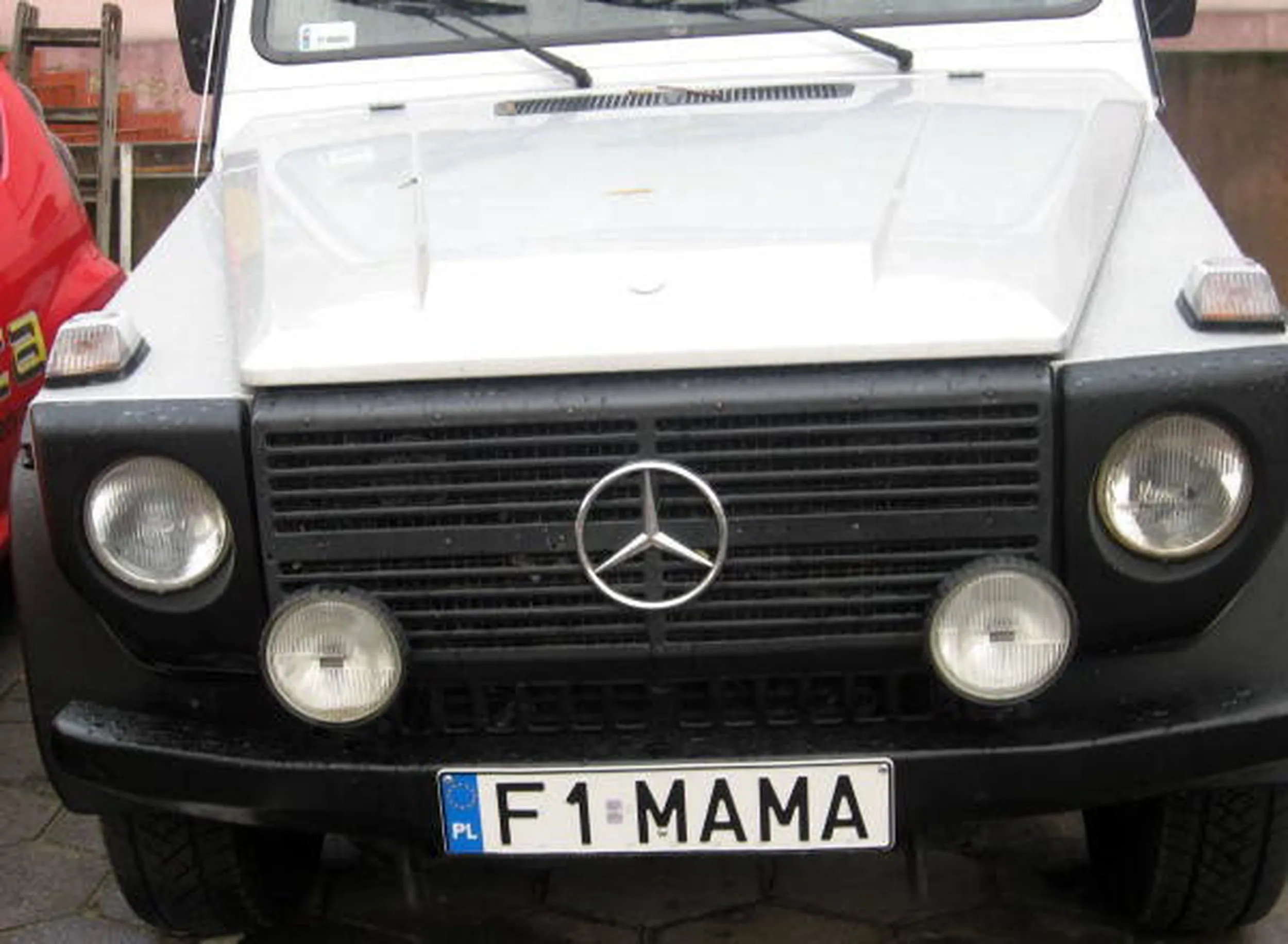 Fajny numer, blacha F1 MAMA