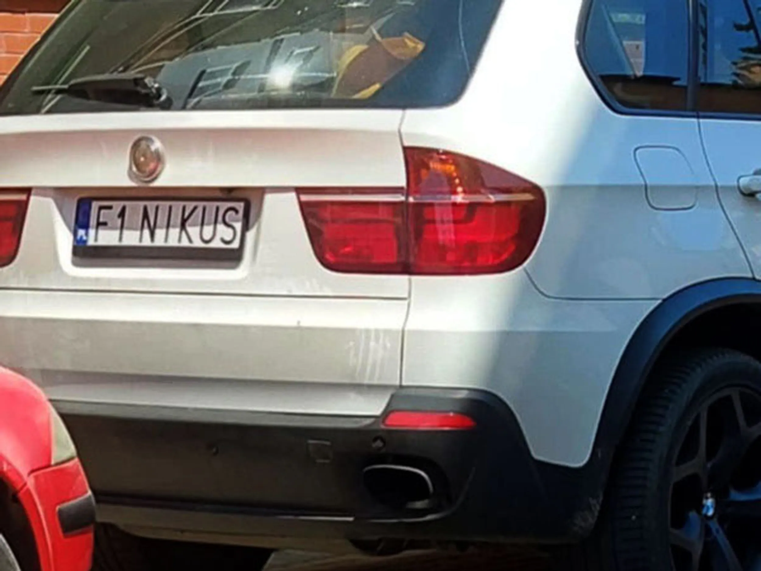 Fajny numer, blacha F1 NIKUS