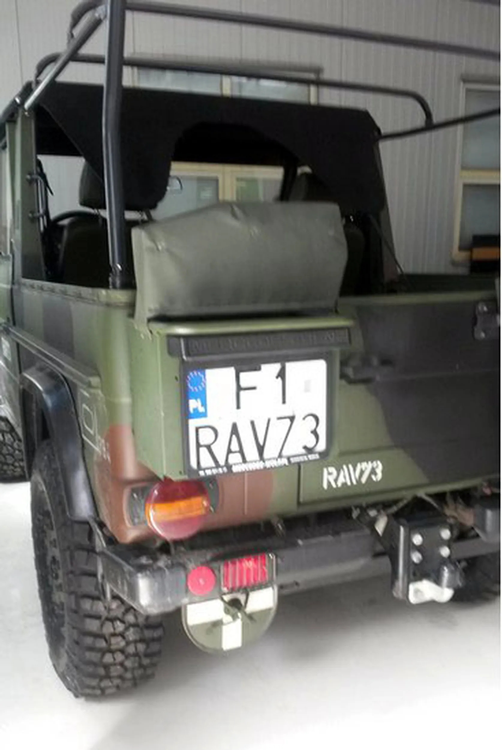 Fajny numer, blacha F1 RAV73