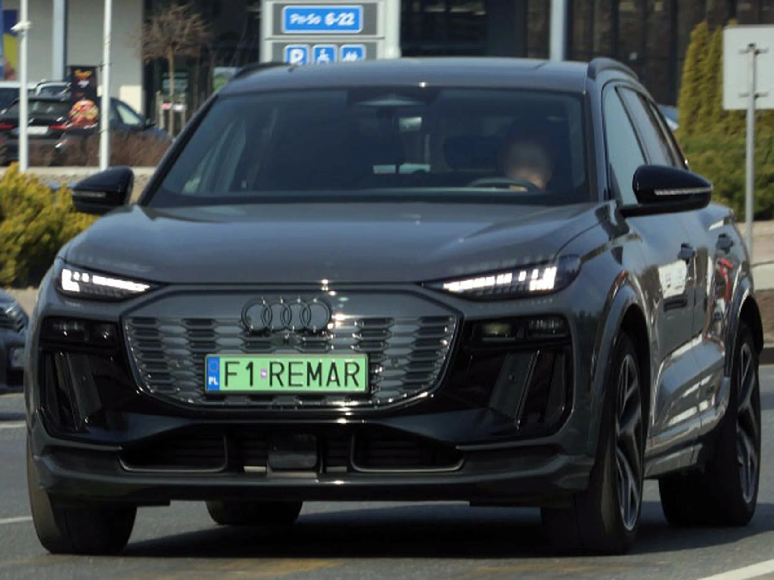 Fajny numer, blacha F1 REMAR