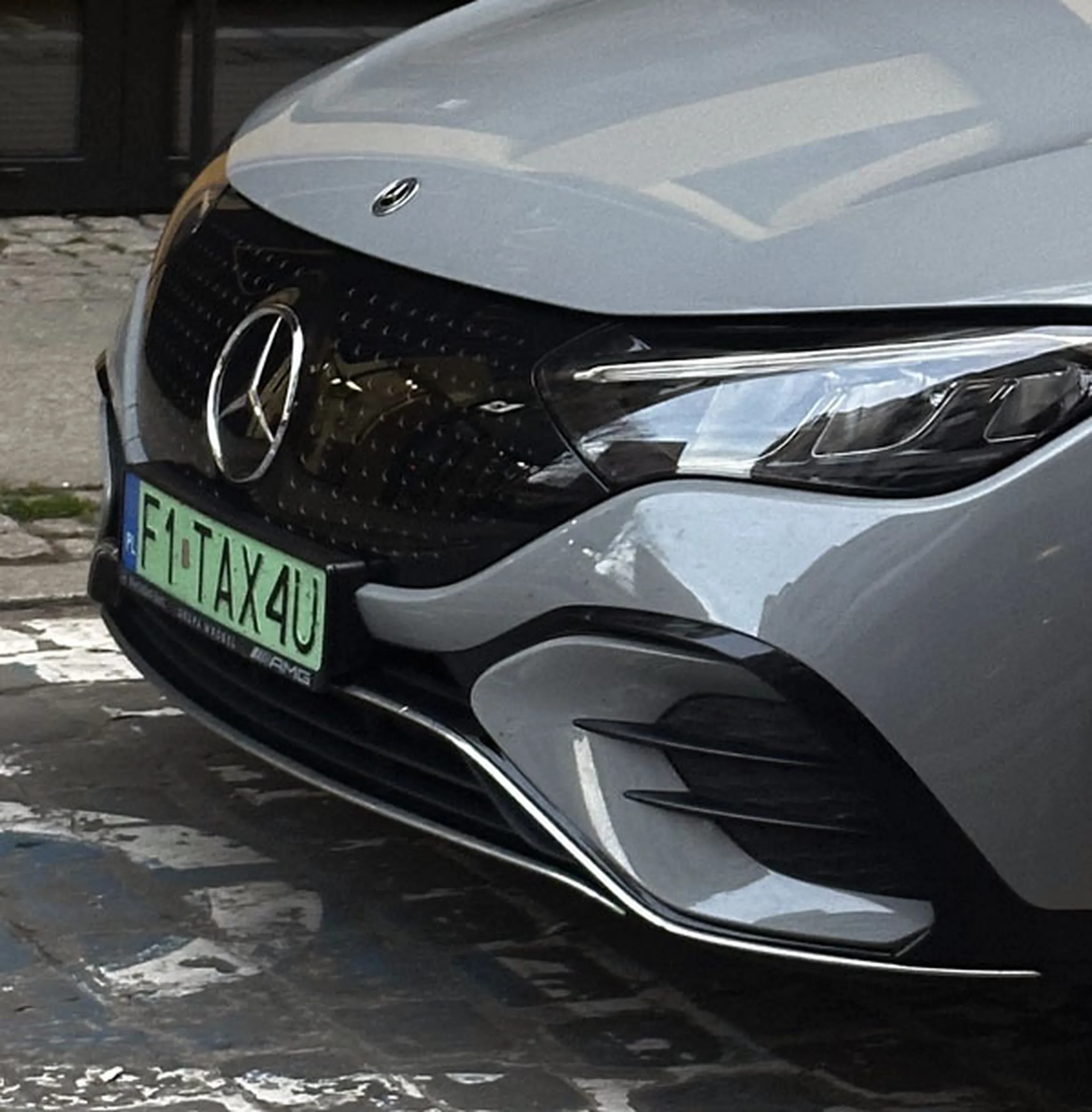 Fajny numer, blacha F1 TAX4U