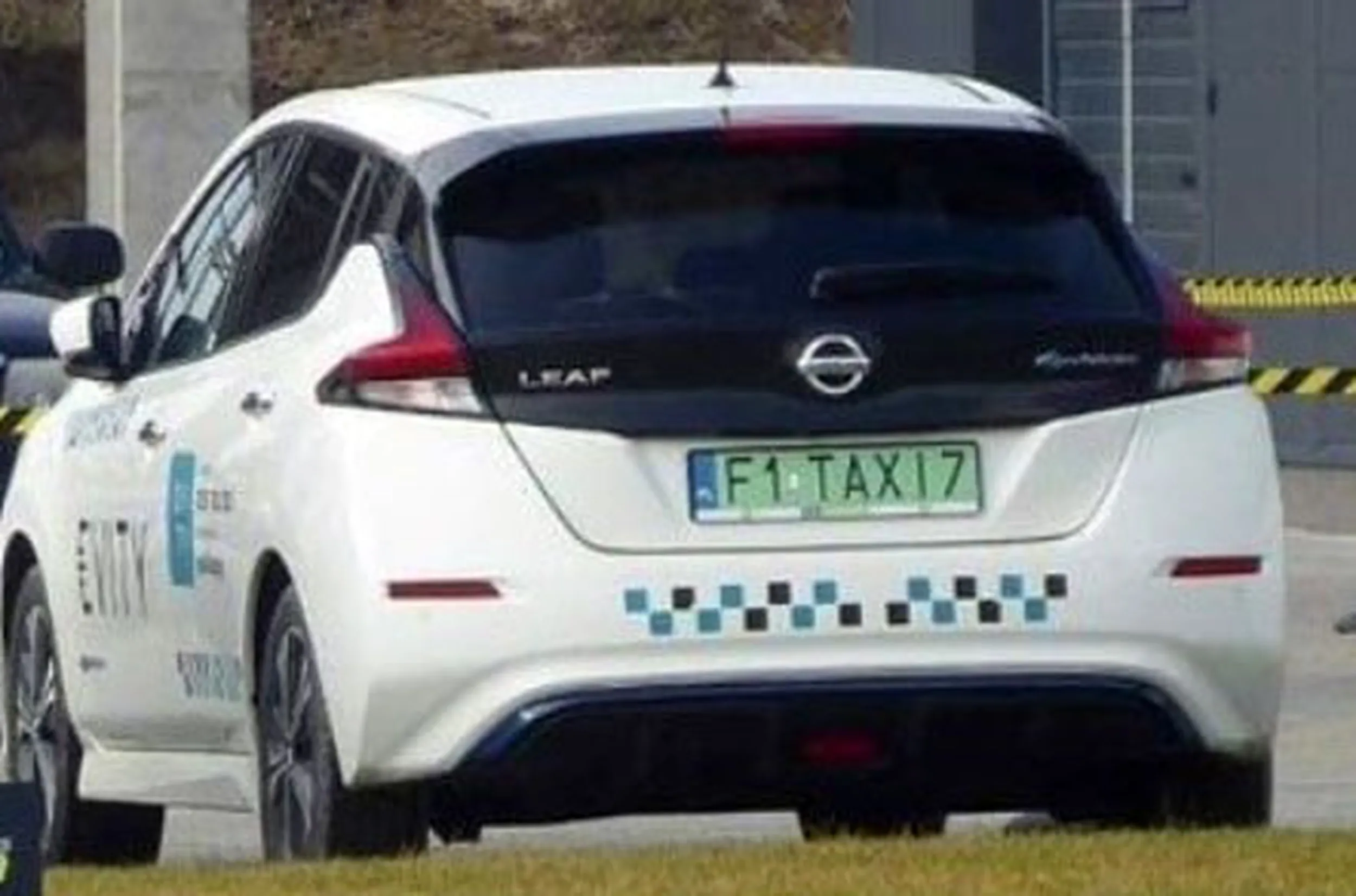 Fajny numer, blacha F1 TAXI7