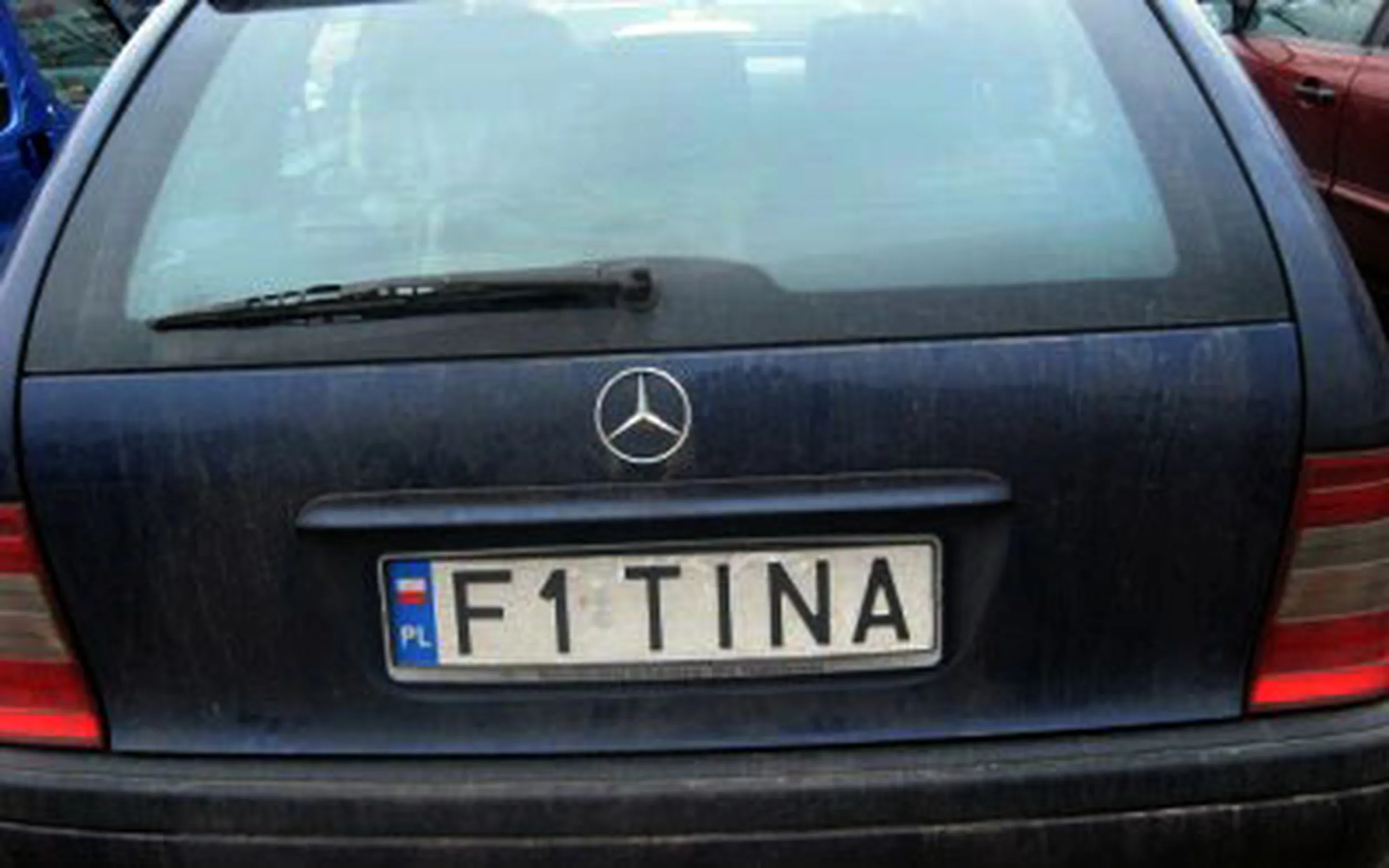 Fajny numer, blacha F1 TINA