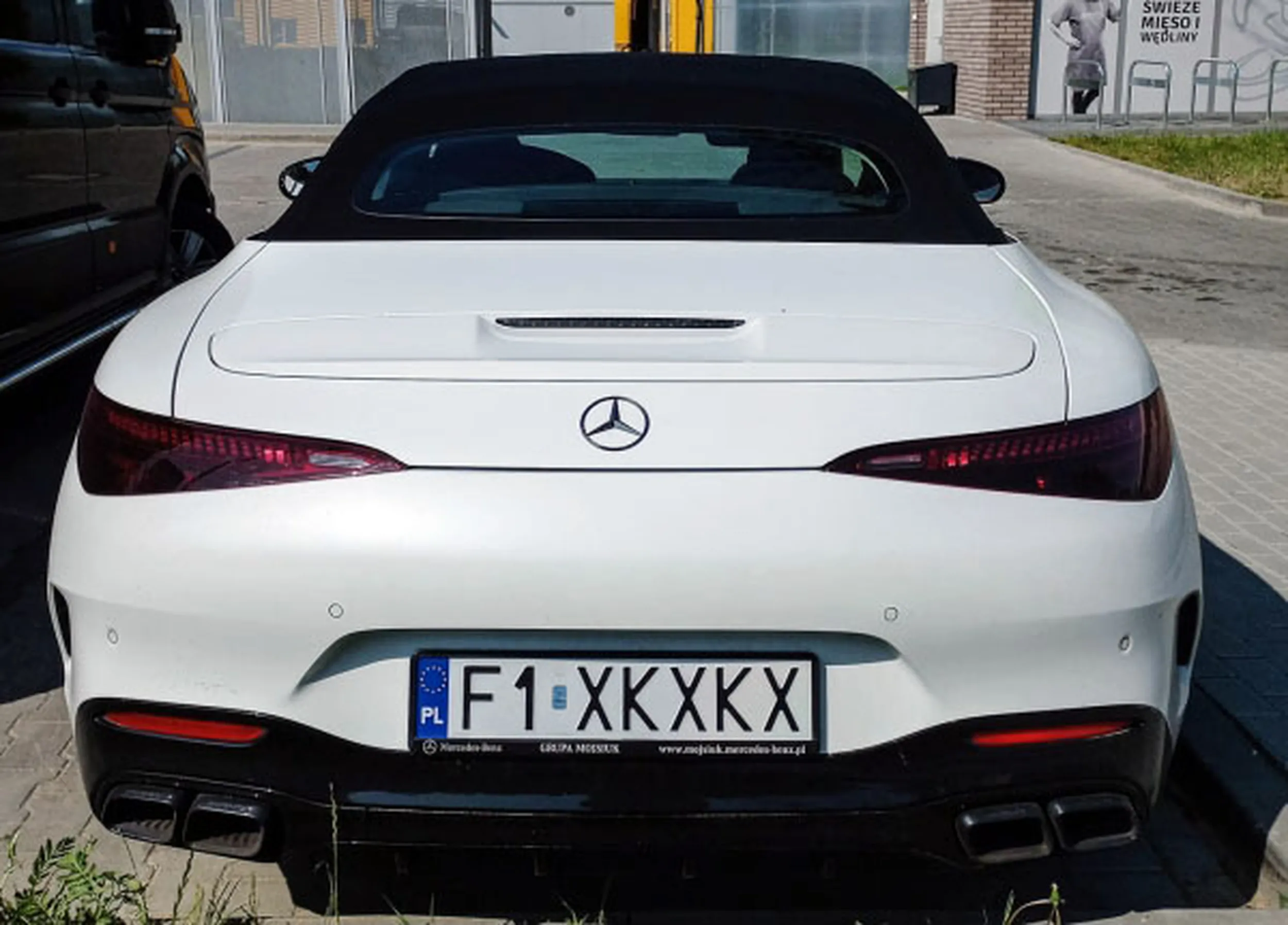 Fajny numer, blacha F1 XKXKX