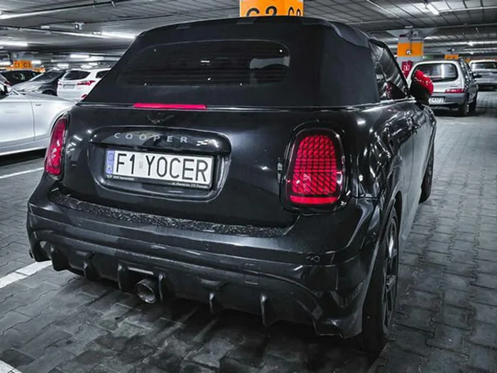 Fajny numer, blacha F1 YOCER