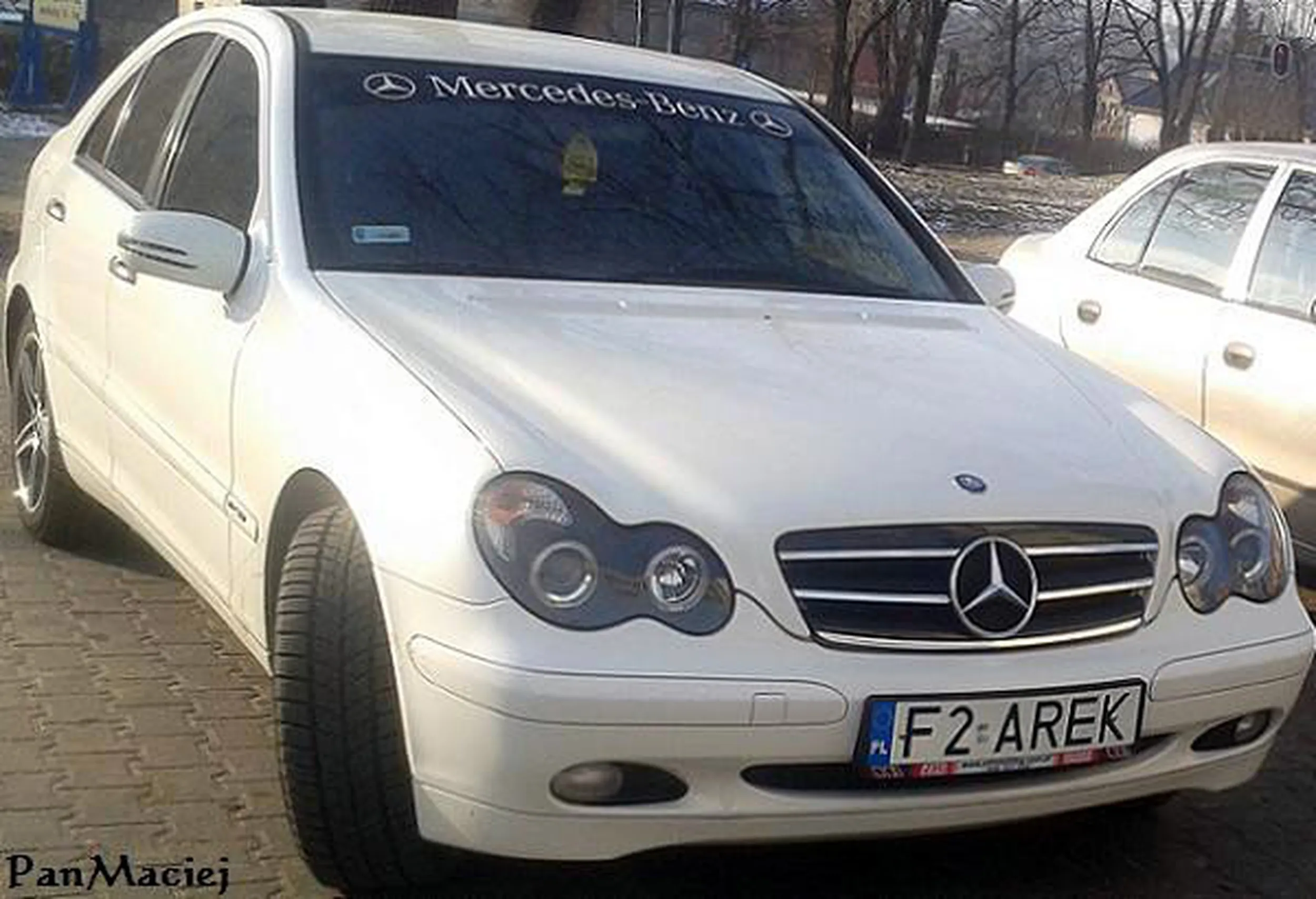 Fajny numer, blacha F2 AREK