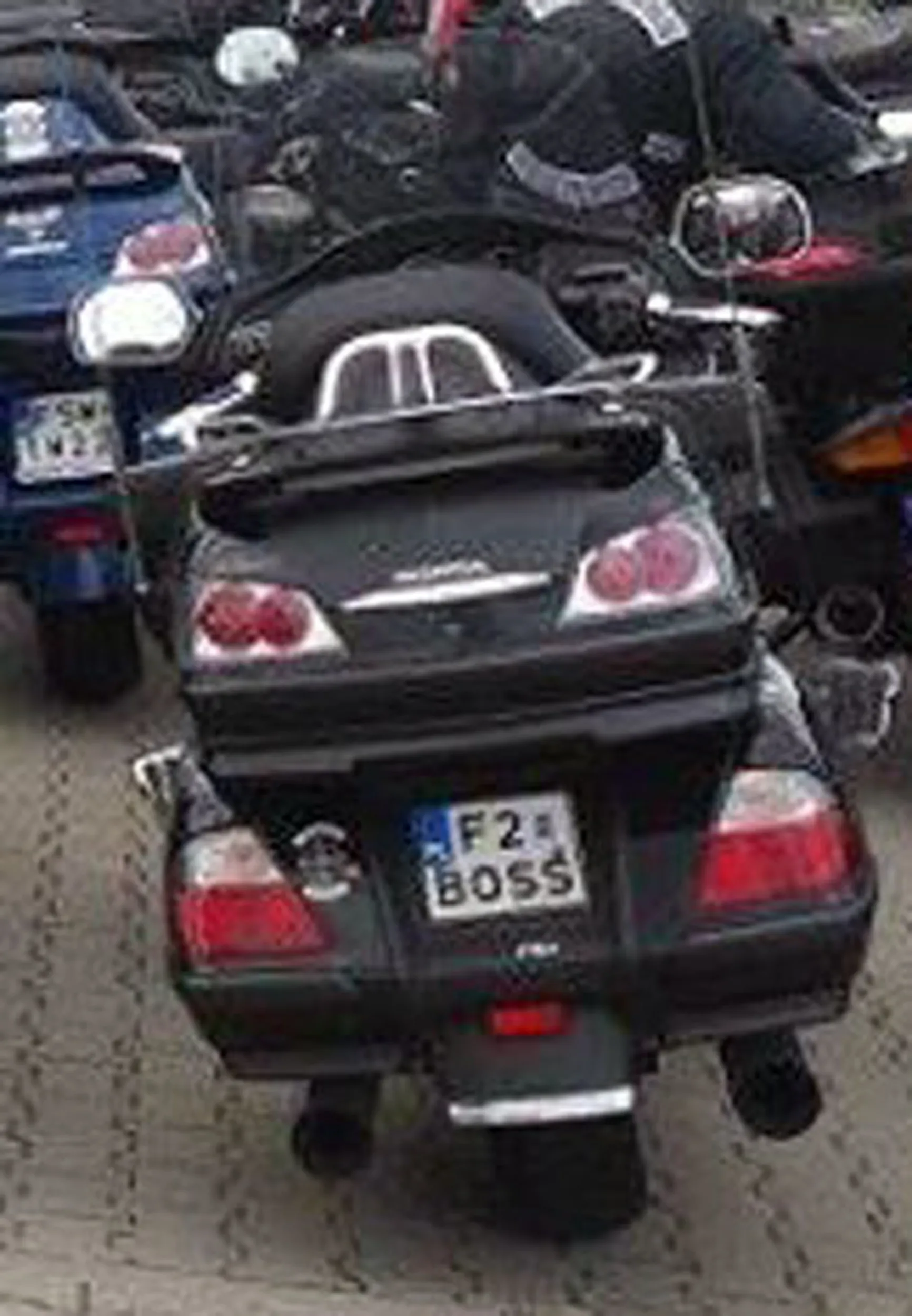 Fajny numer, blacha F2 BOSS