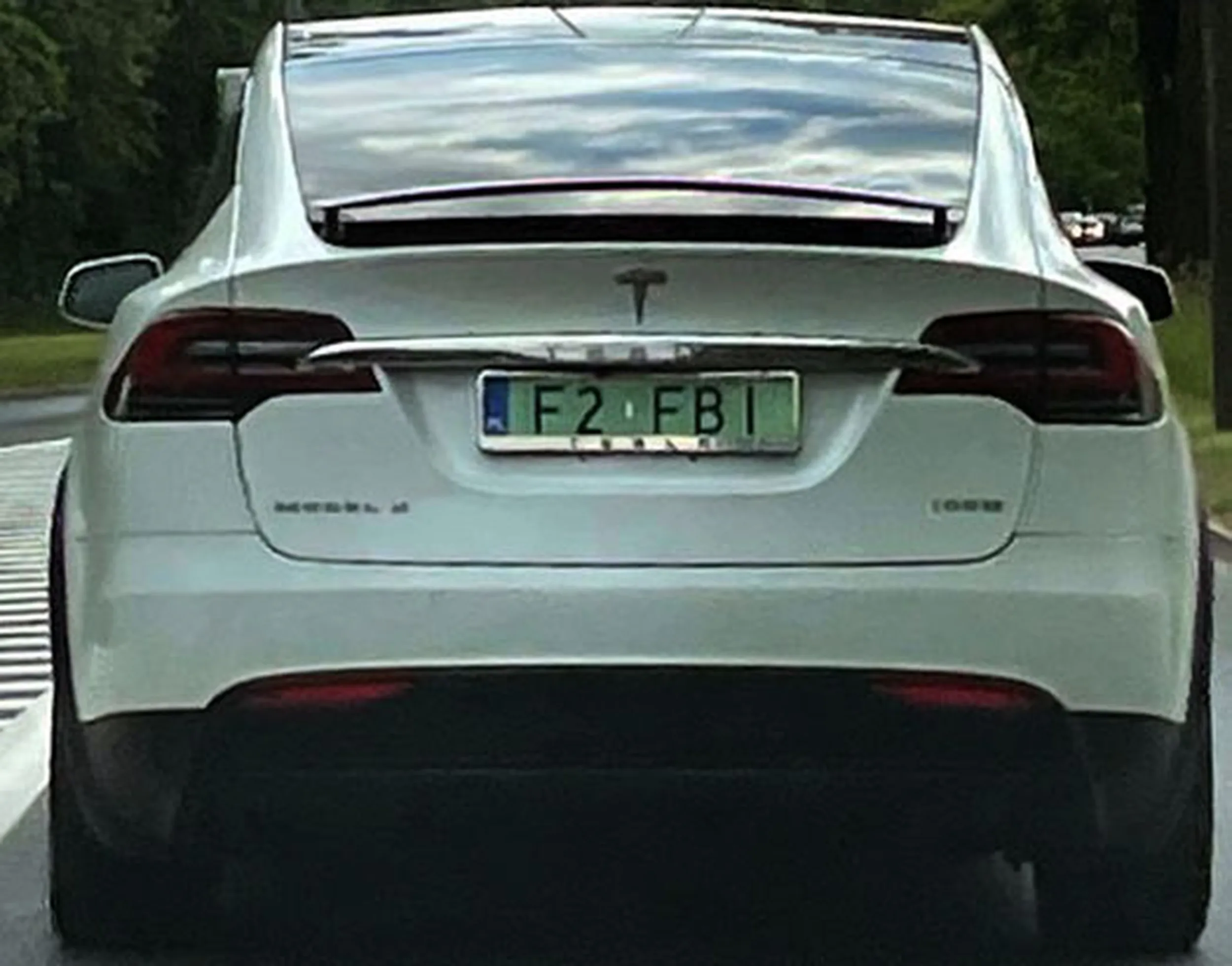 Fajny numer, blacha F2 FBI