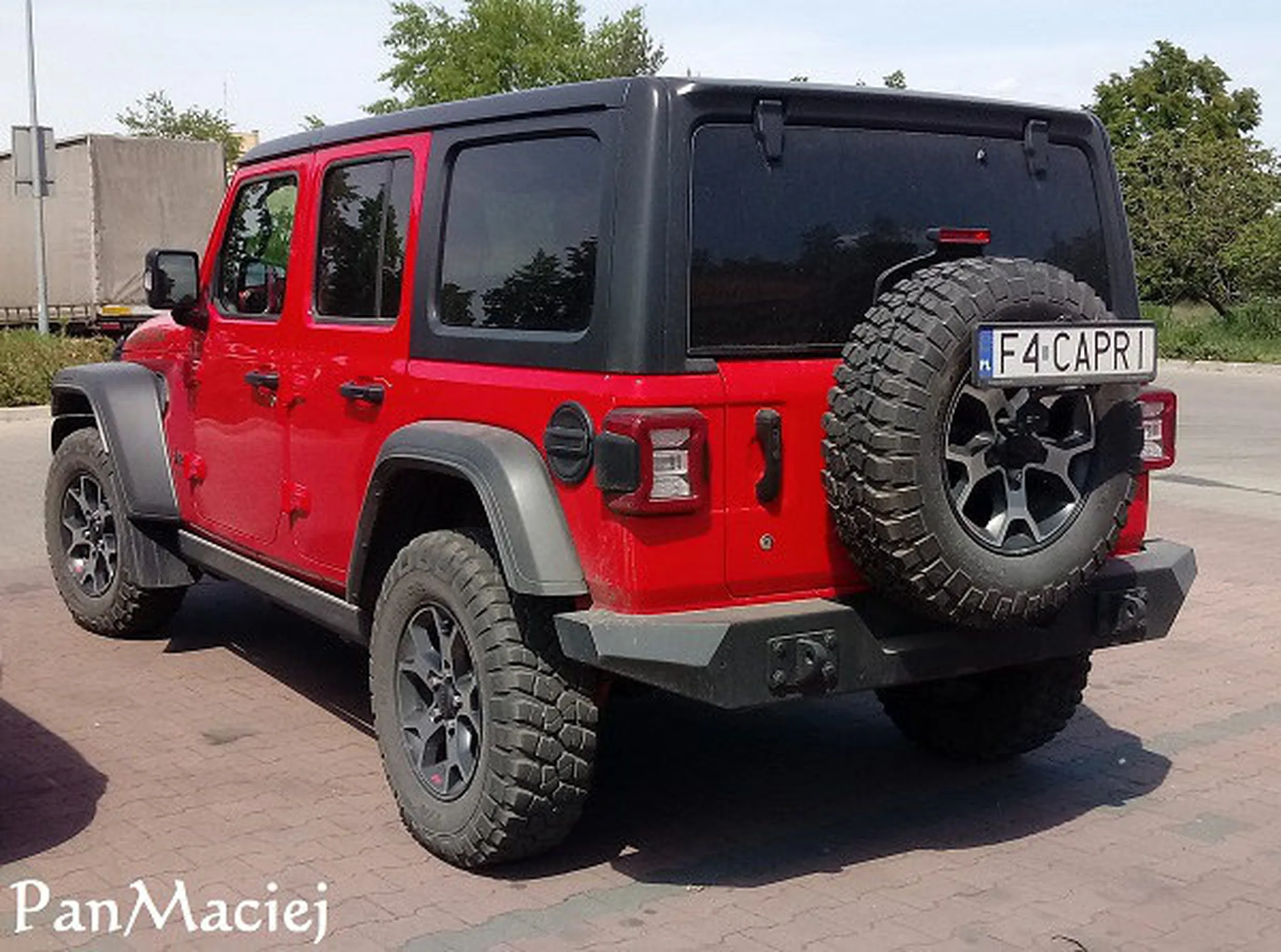 Fajny numer, blacha F4 CAPRI