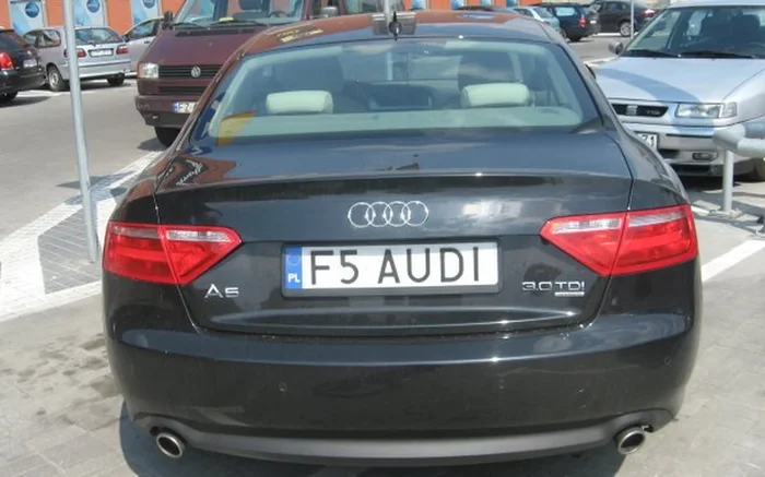 Fajny numer, blacha F5 AUDI
