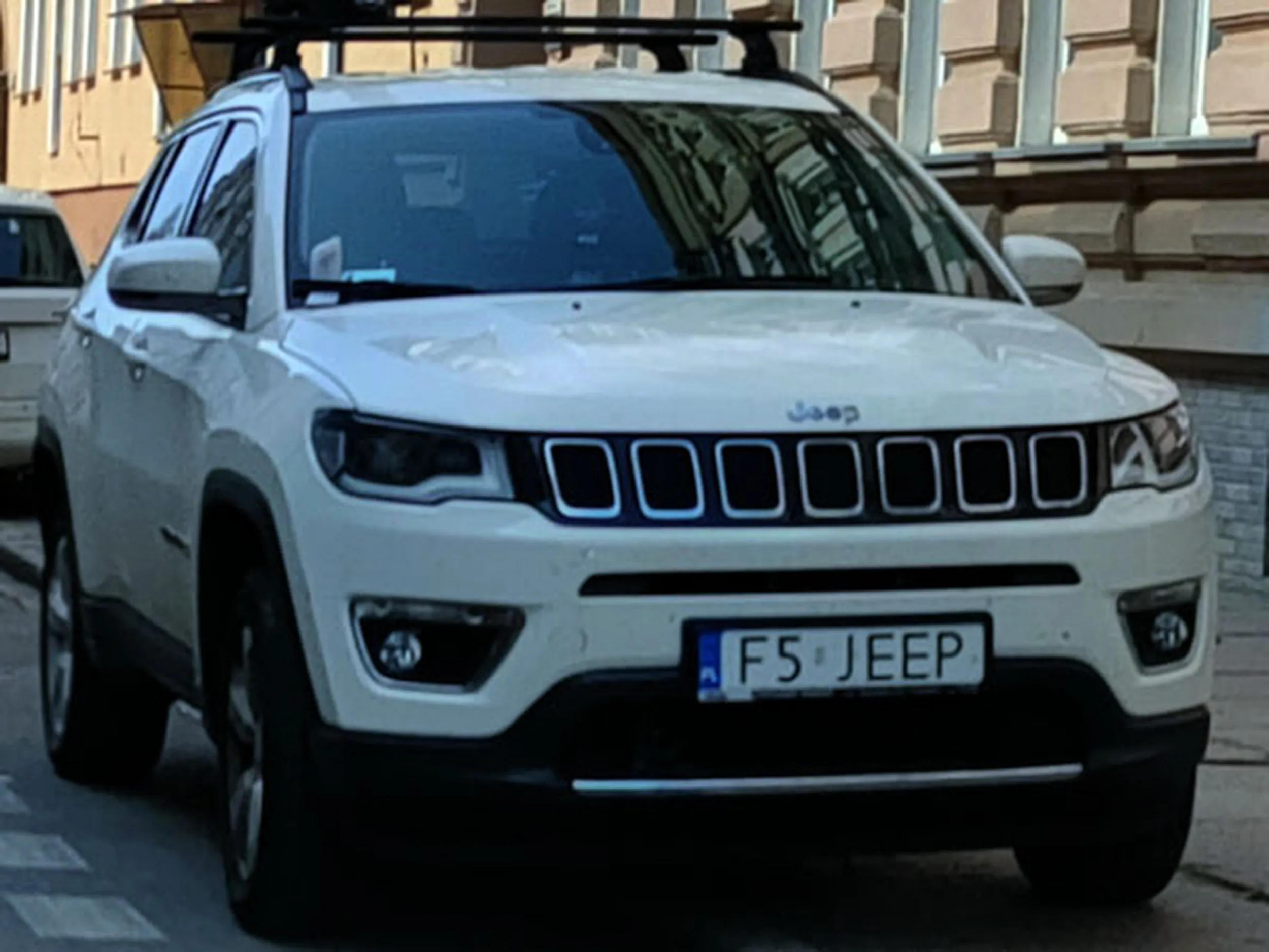 Fajny numer, blacha F5 JEEP