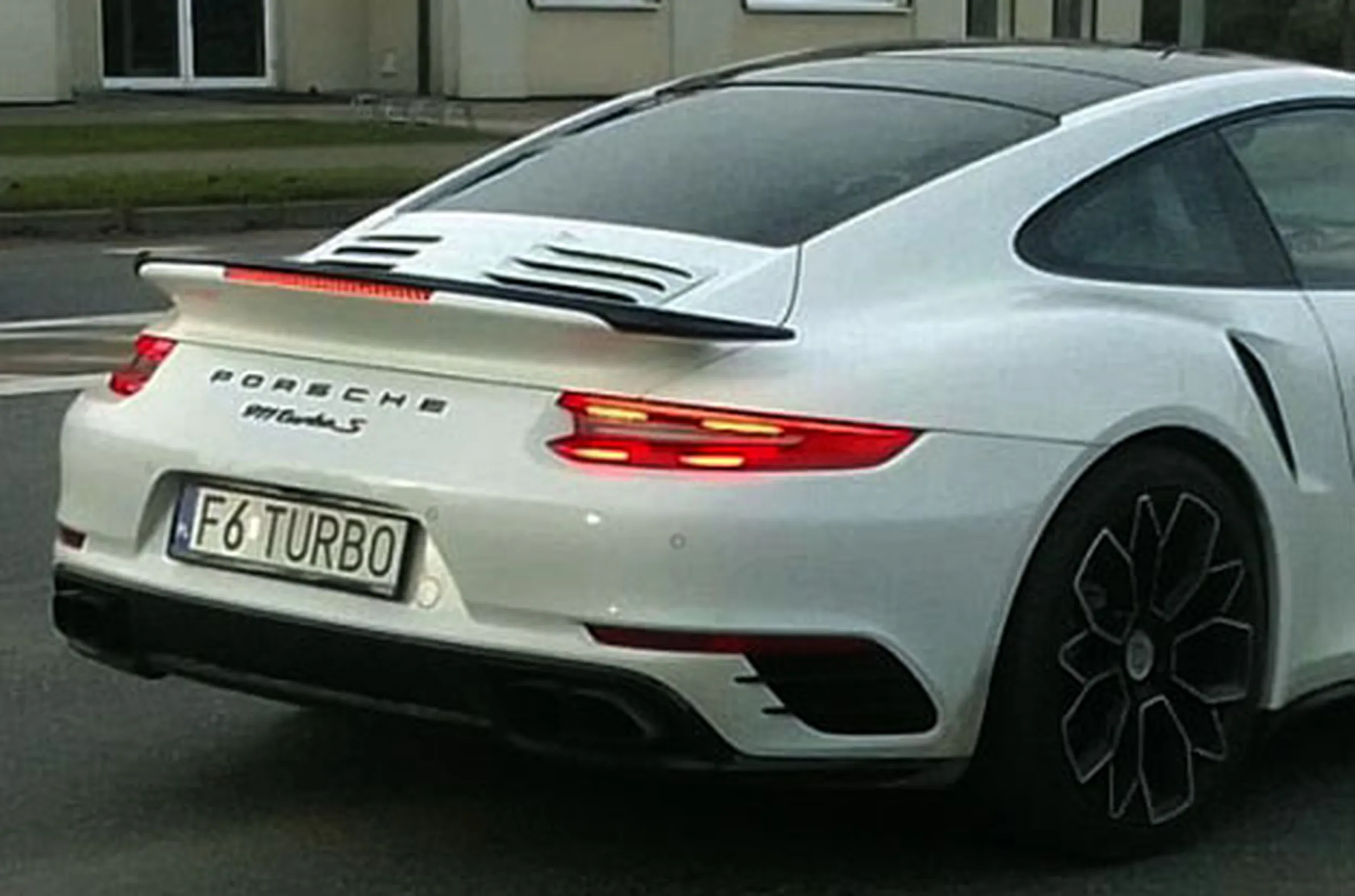 Fajny numer, blacha F6 TURBO