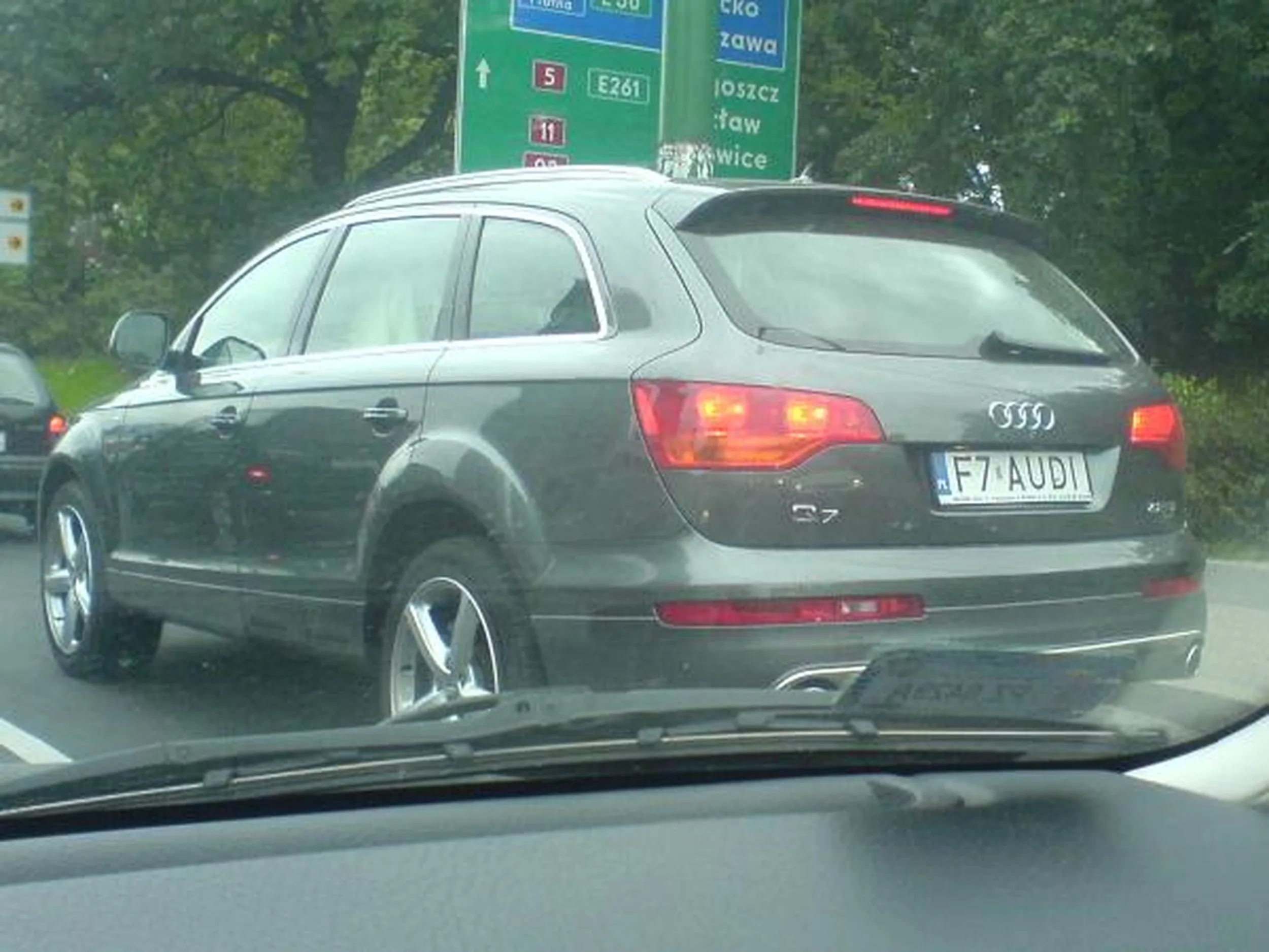 Fajny numer, blacha F7 AUDI