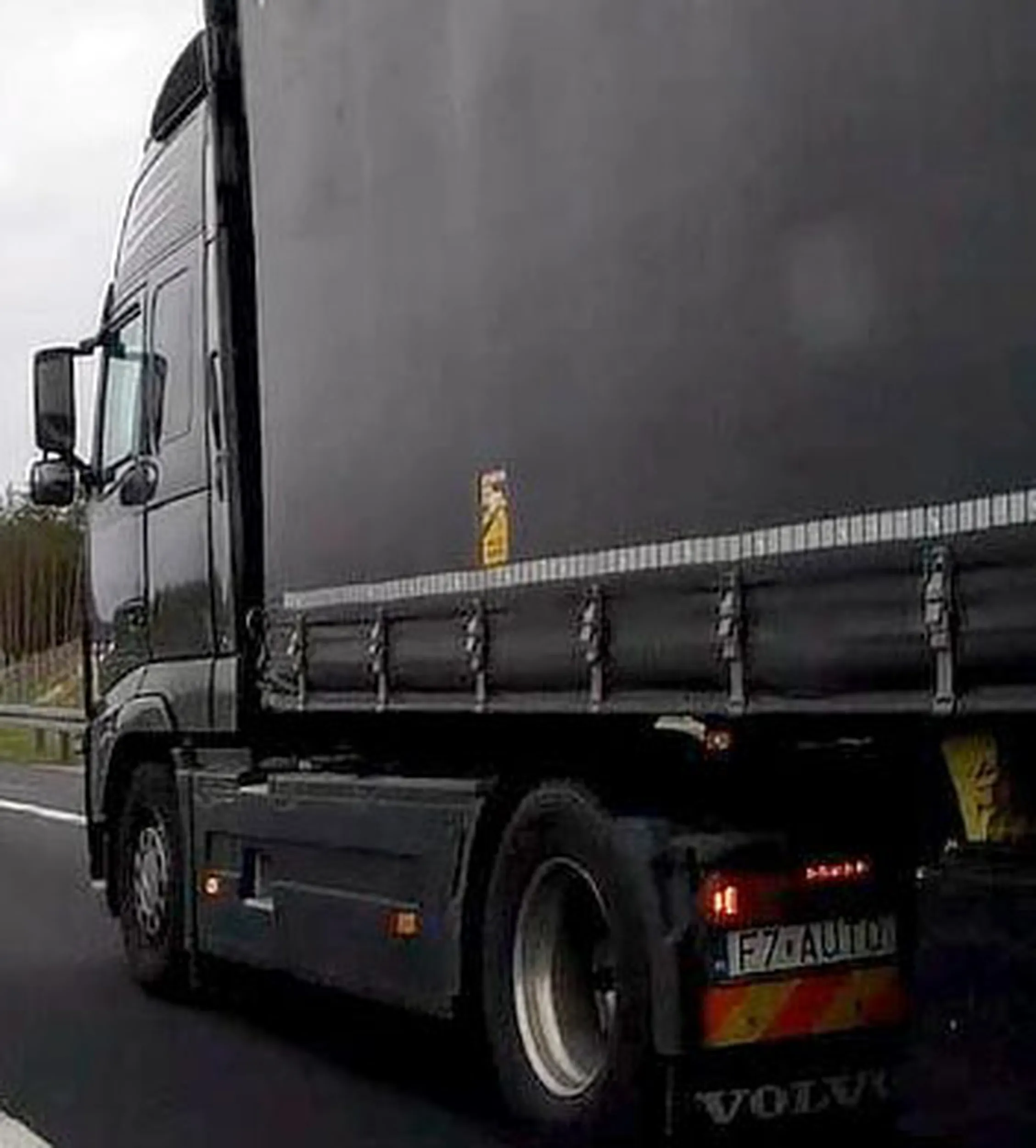 Fajny numer, blacha F7 AUTO