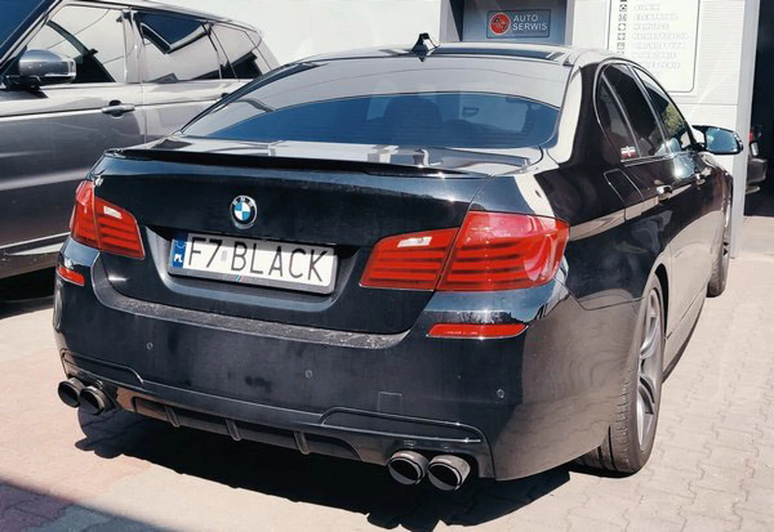 Fajny numer, blacha F7 BLACK