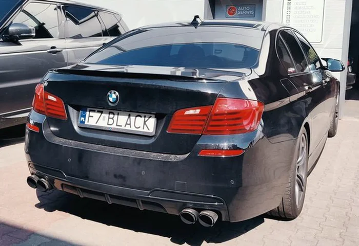 Fajny numer, blacha F7 BLACK