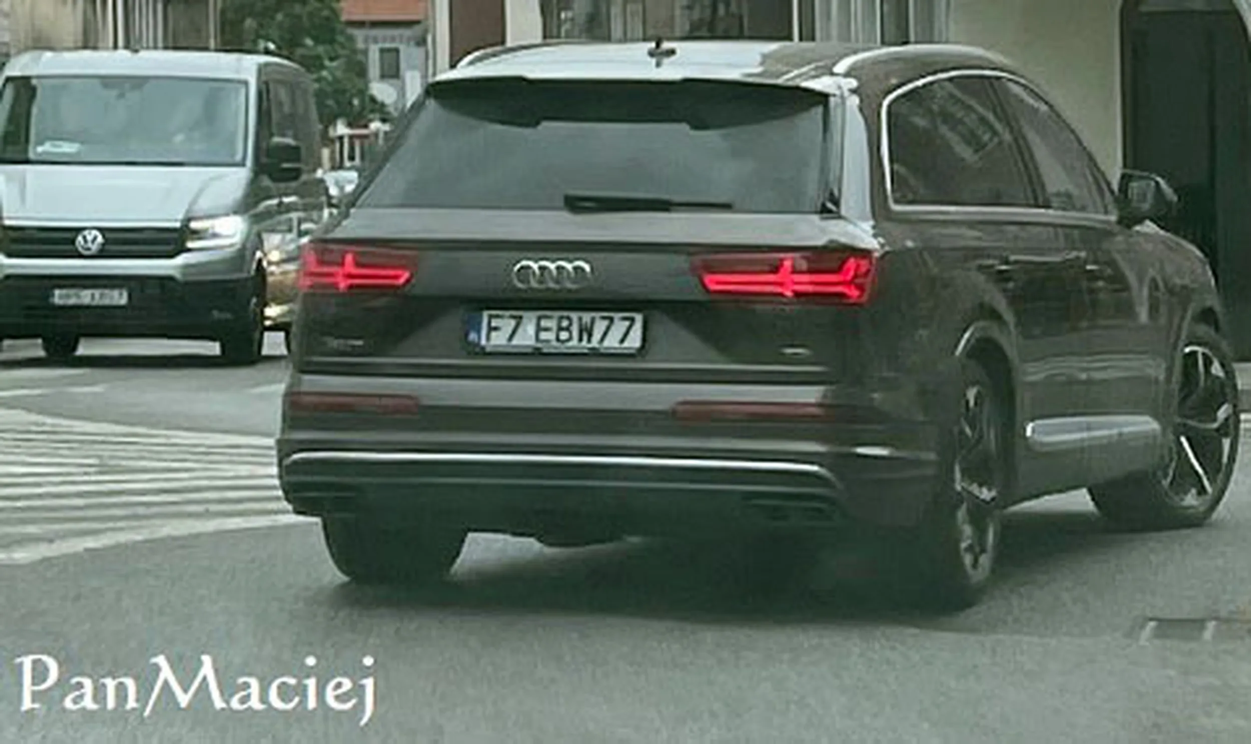 Fajny numer, blacha F7 EBW77