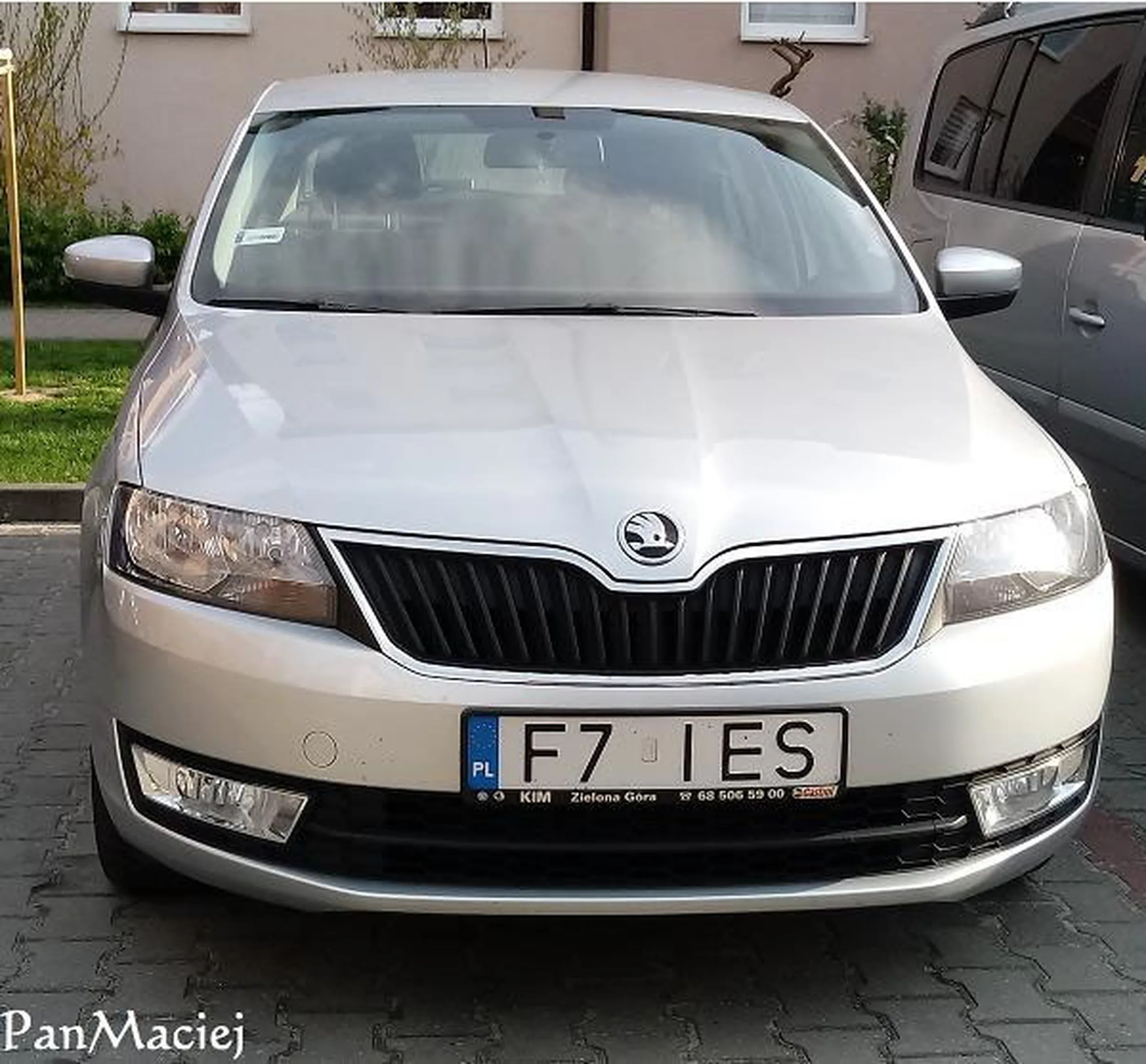 Fajny numer, blacha F7 IES