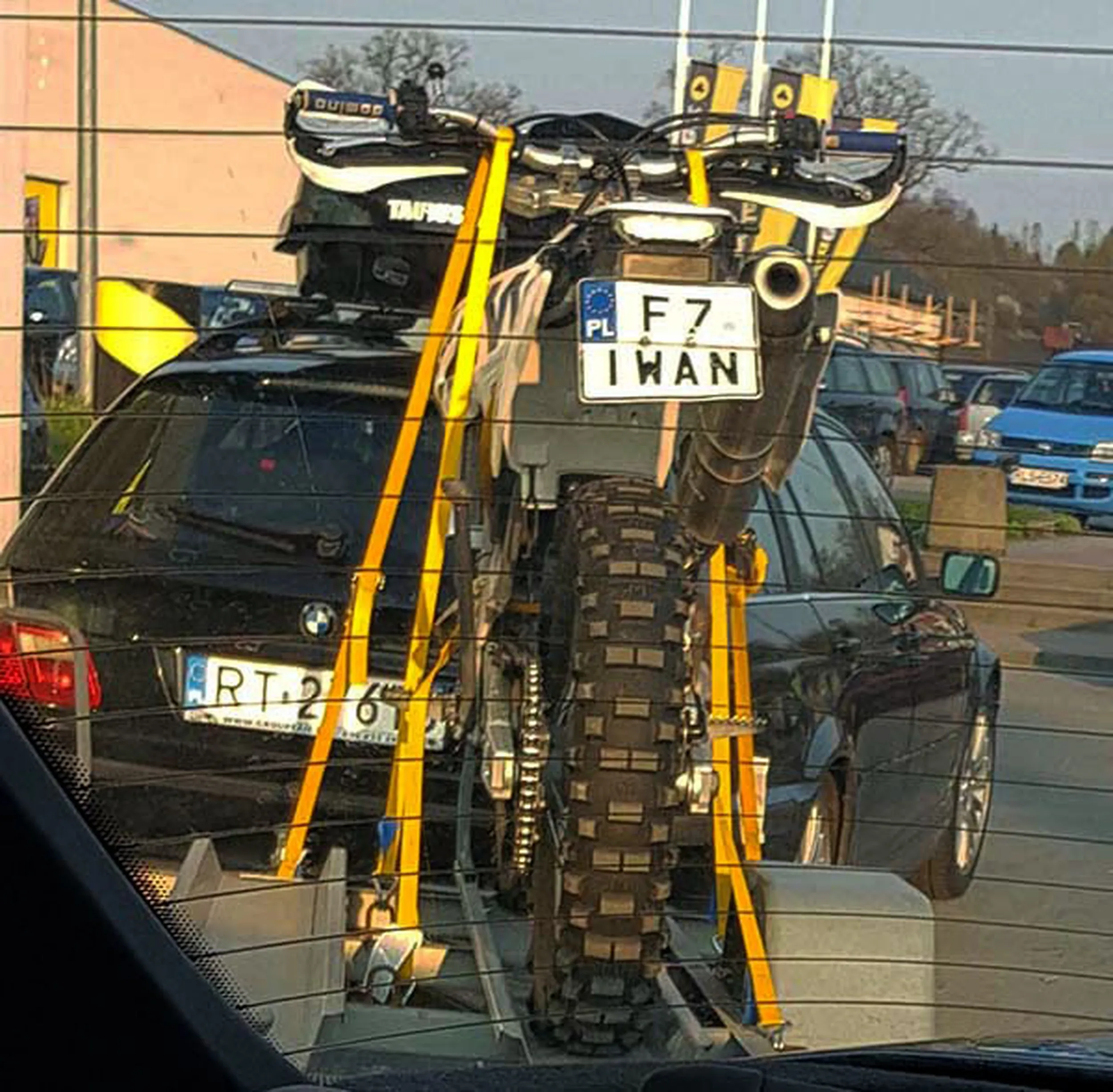 Fajny numer, blacha F7 IWAN