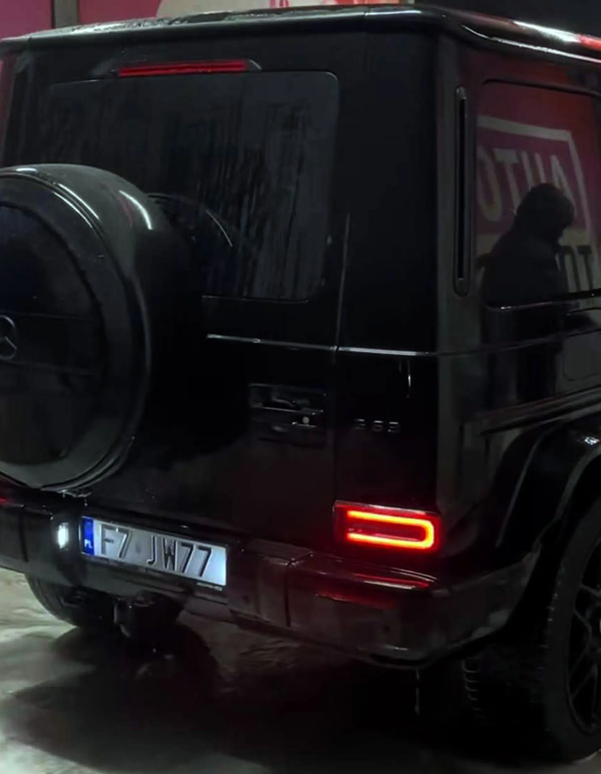 Fajny numer, blacha F7 JW77