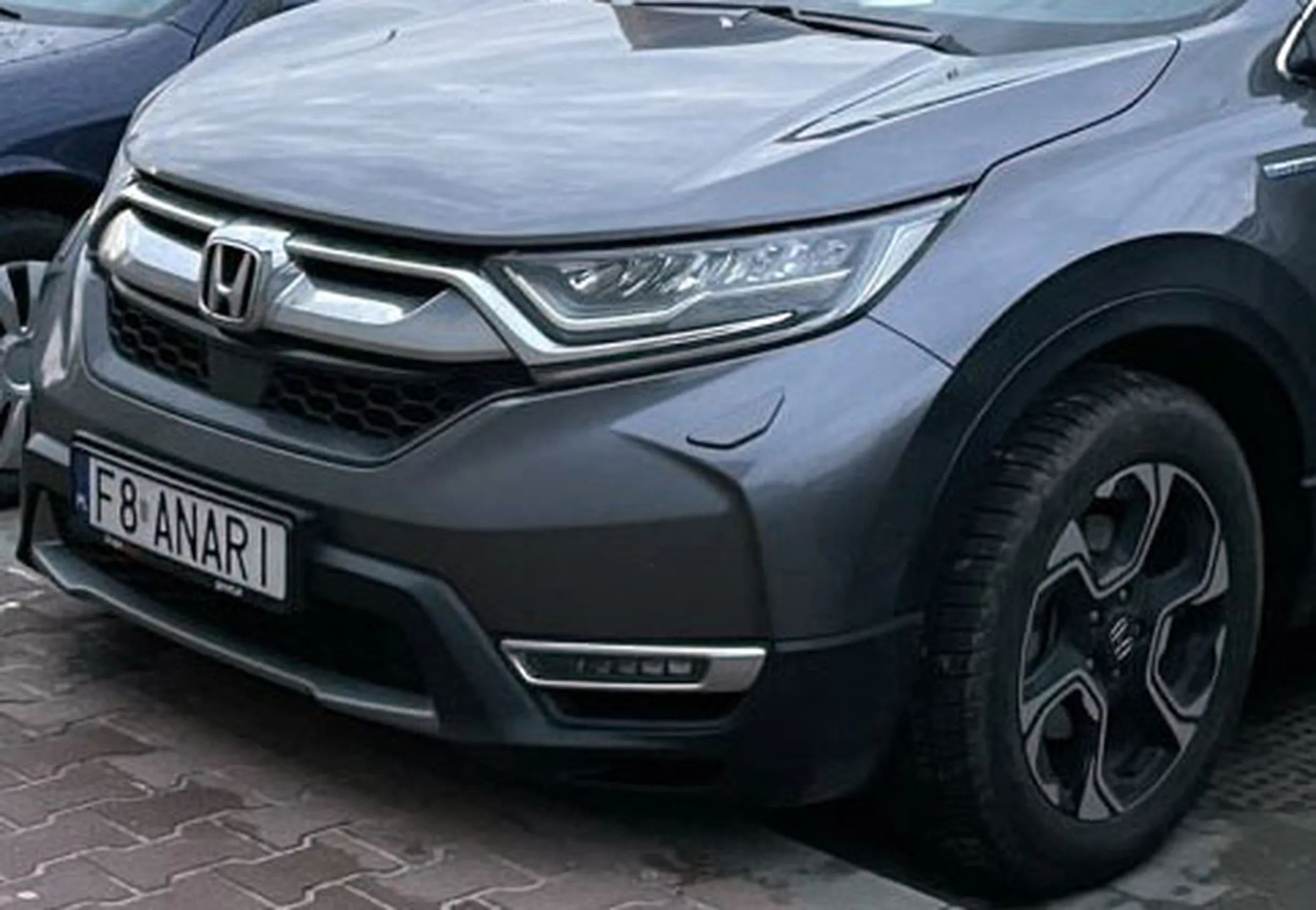 Fajny numer, blacha F8 ANARI