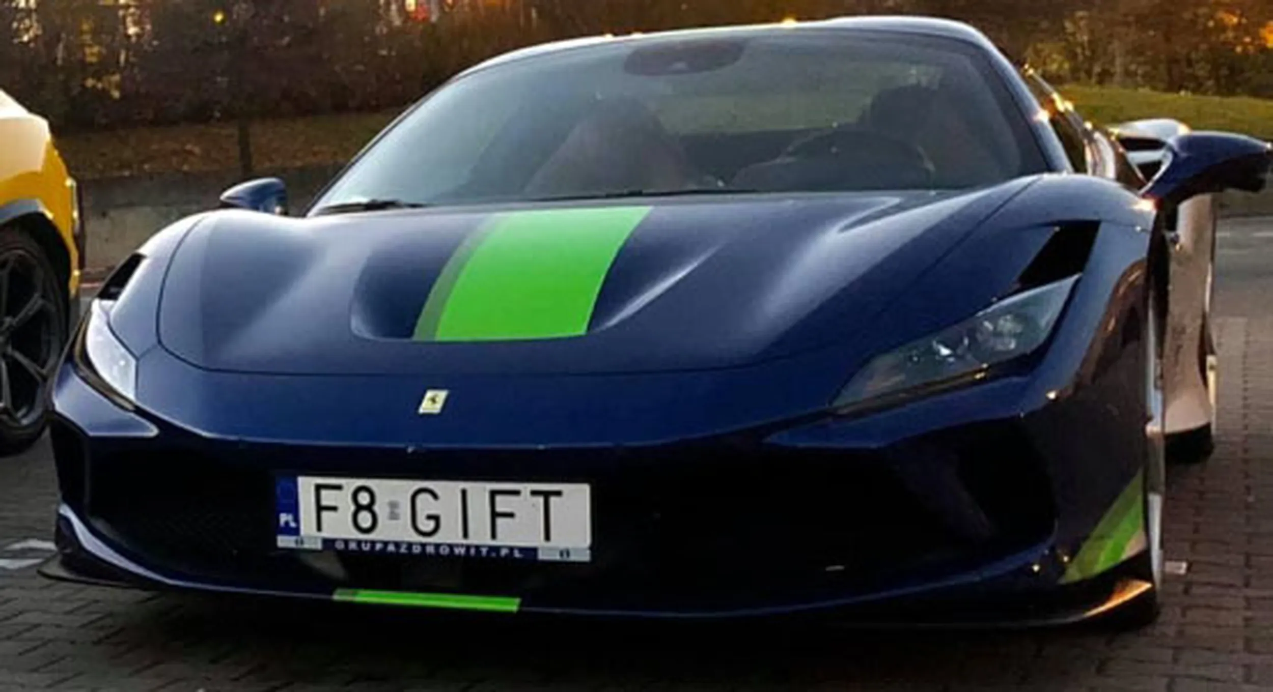 Fajny numer, blacha F8 GIFT