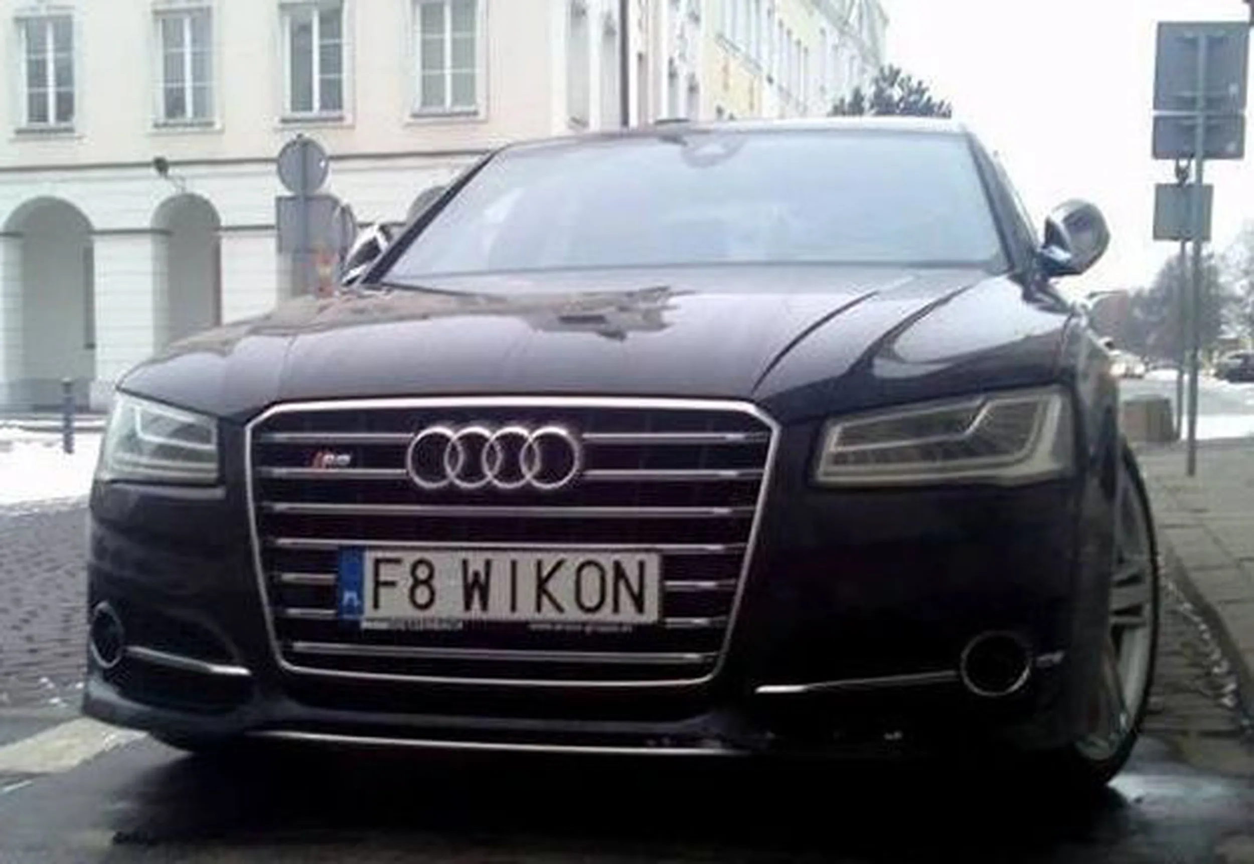 Fajny numer, blacha F8 WIKON