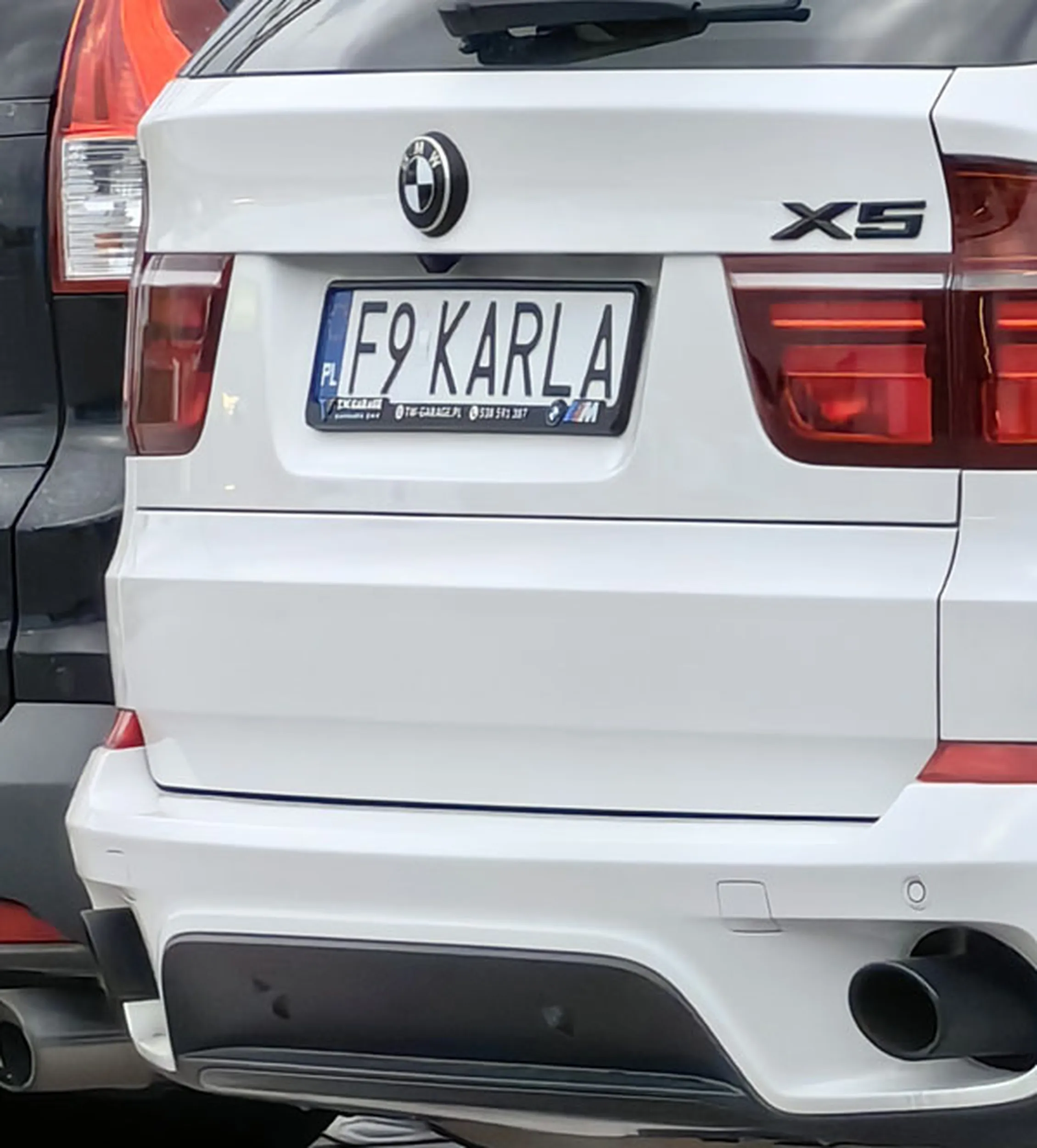 Fajny numer, blacha F9 KARLA