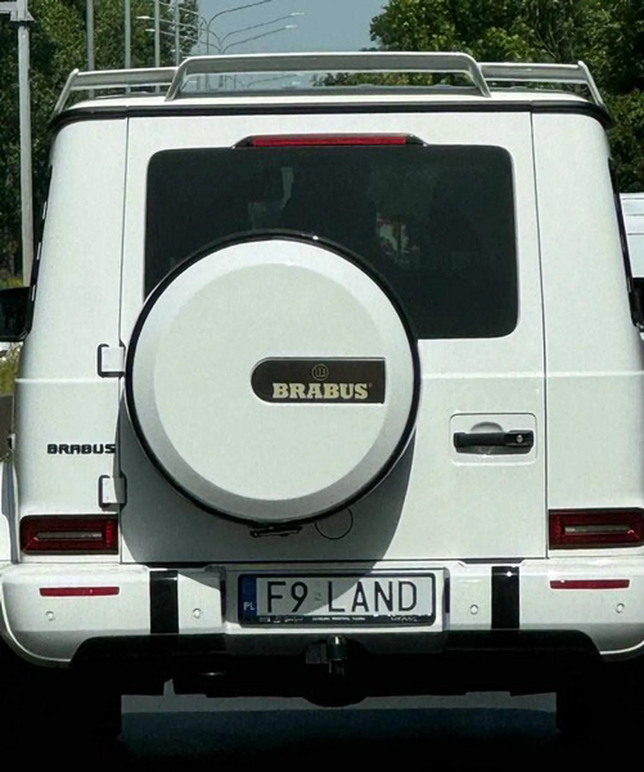 Fajny numer, blacha F9 LAND