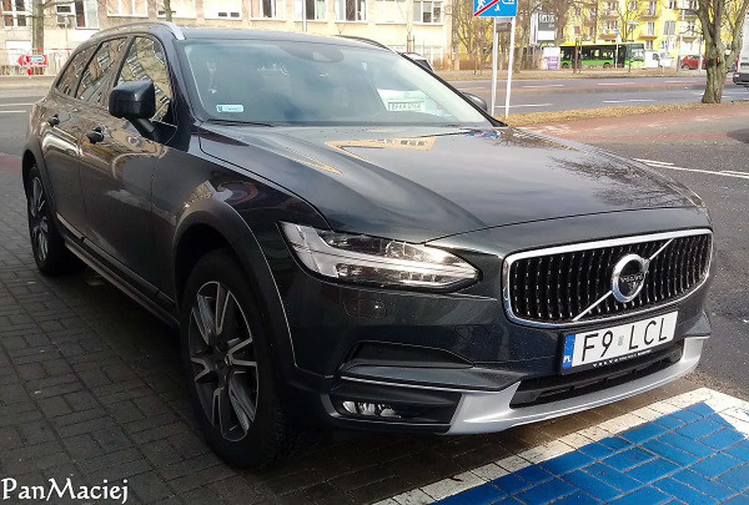 Fajny numer, blacha F9 LCL