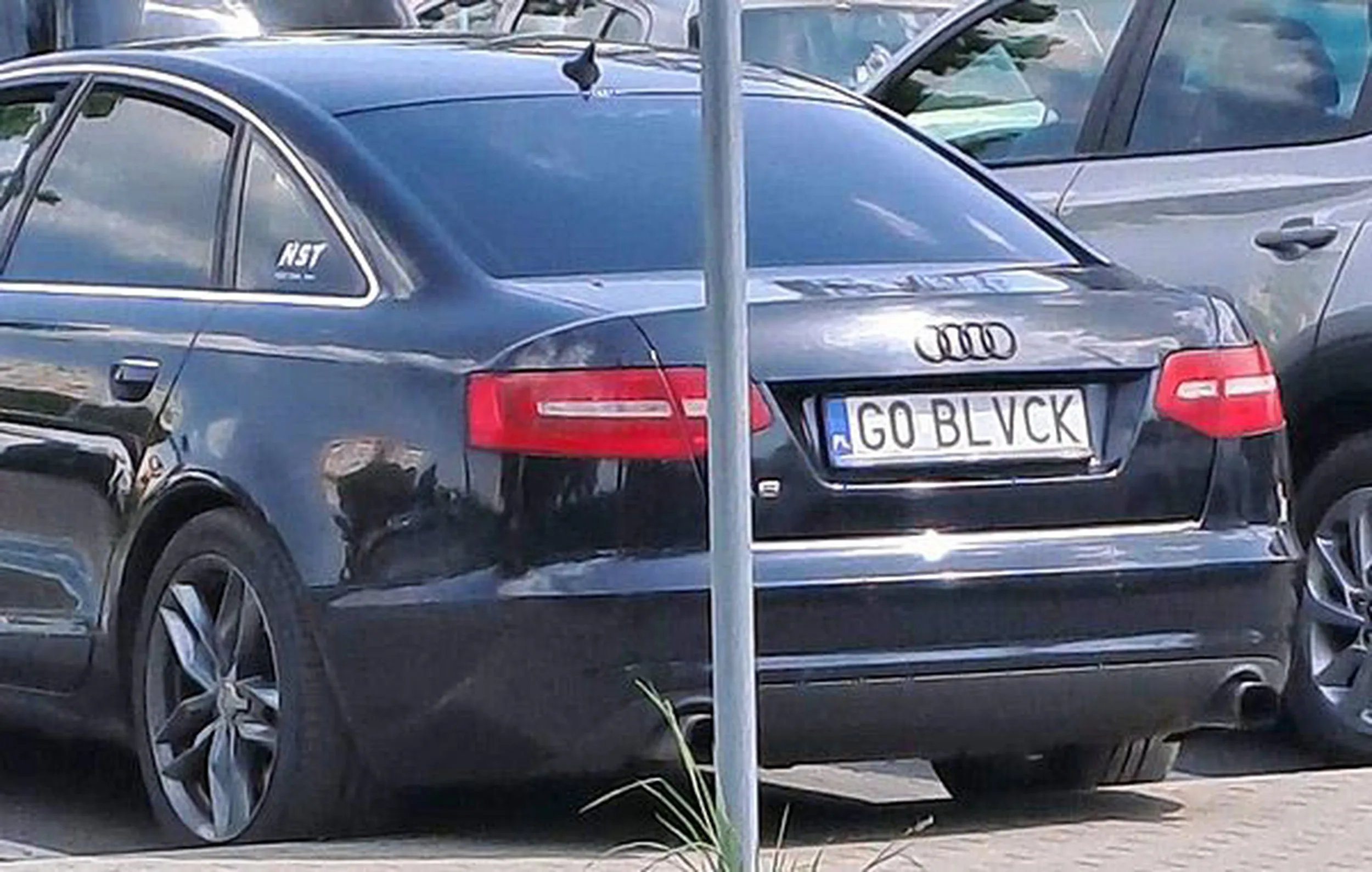 Fajny numer, blacha G0 BLVCK