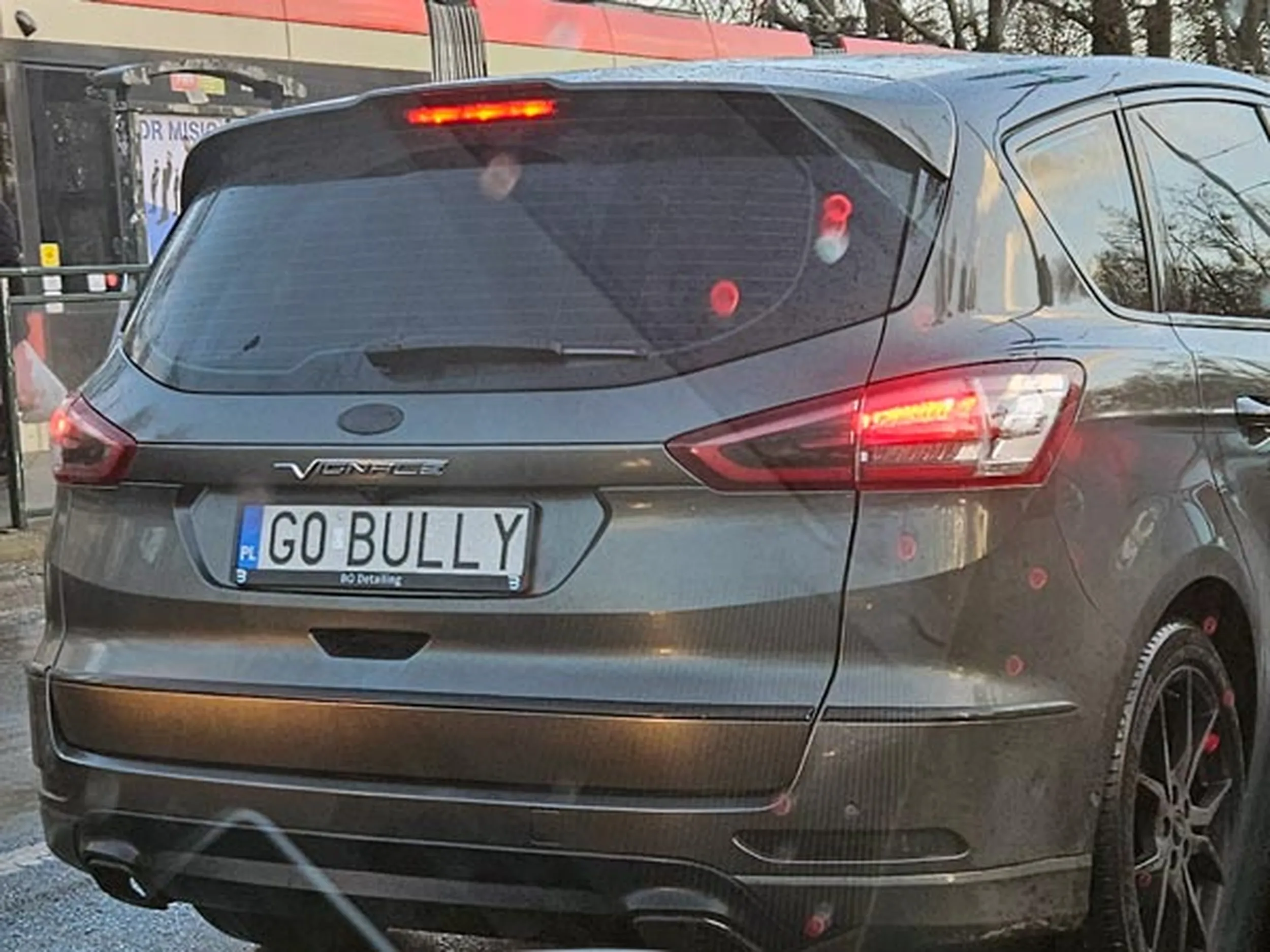 Fajny numer, blacha G0 BULLY