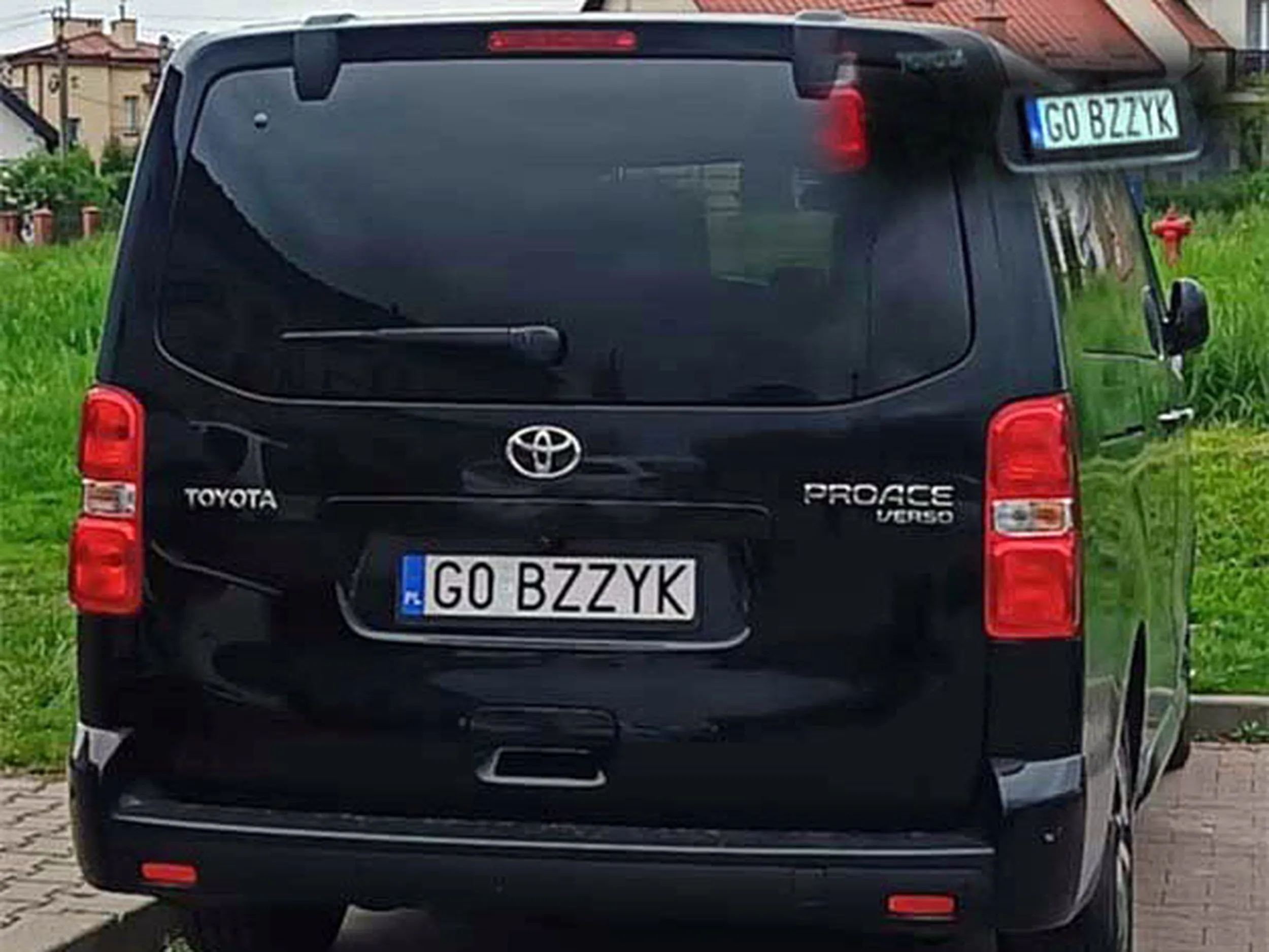 Fajny numer, blacha G0 BZZYK