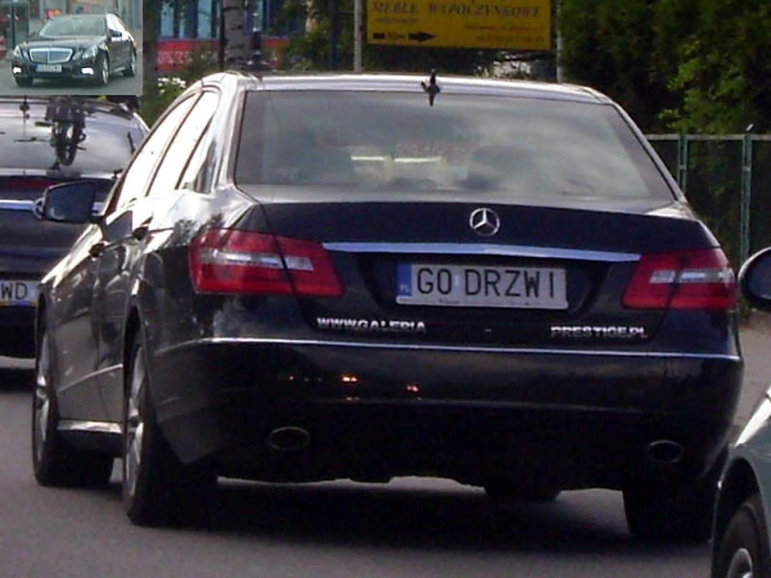 Fajny numer, blacha G0 DRZWI