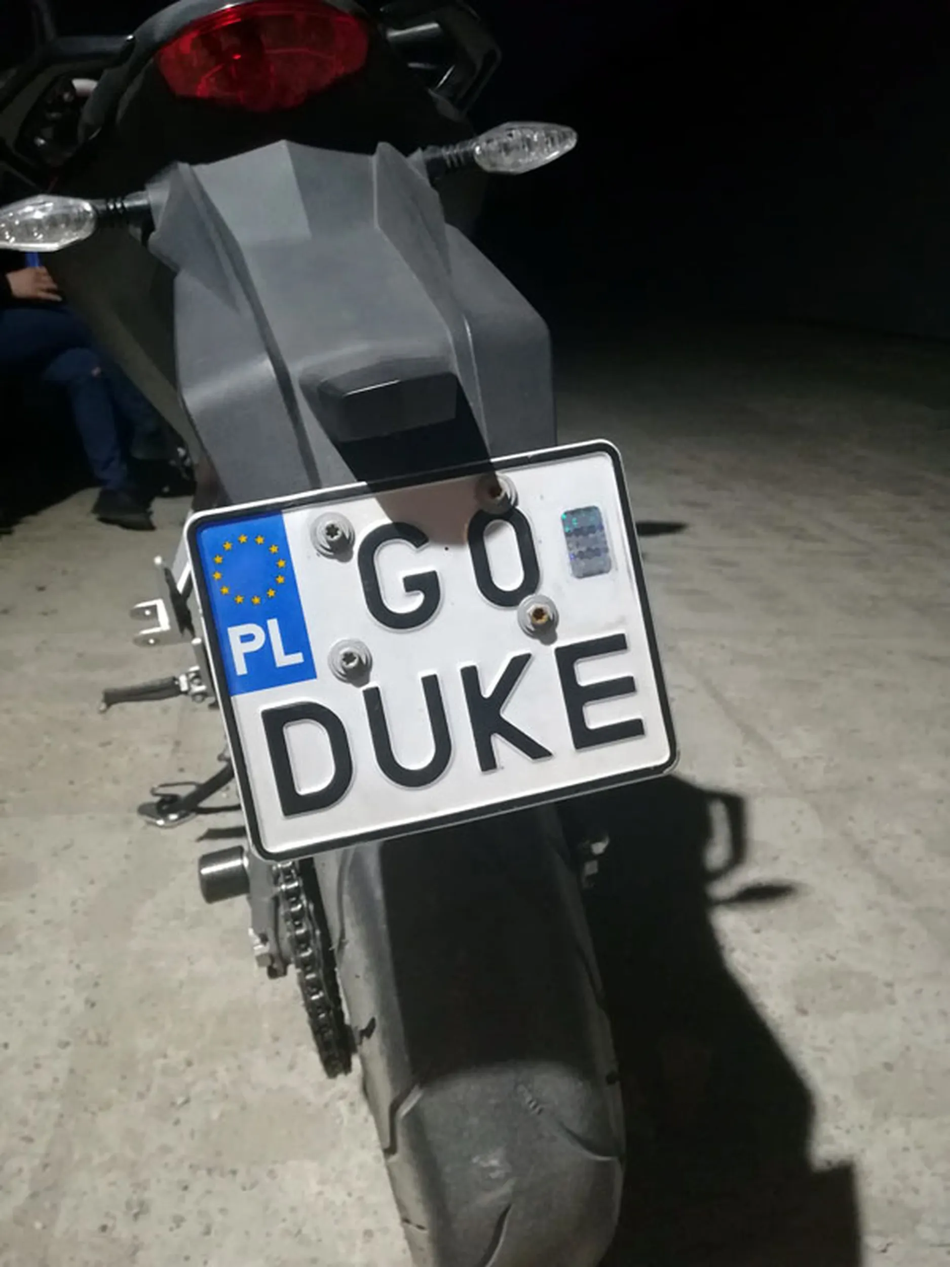 Fajny numer, blacha G0 DUKE