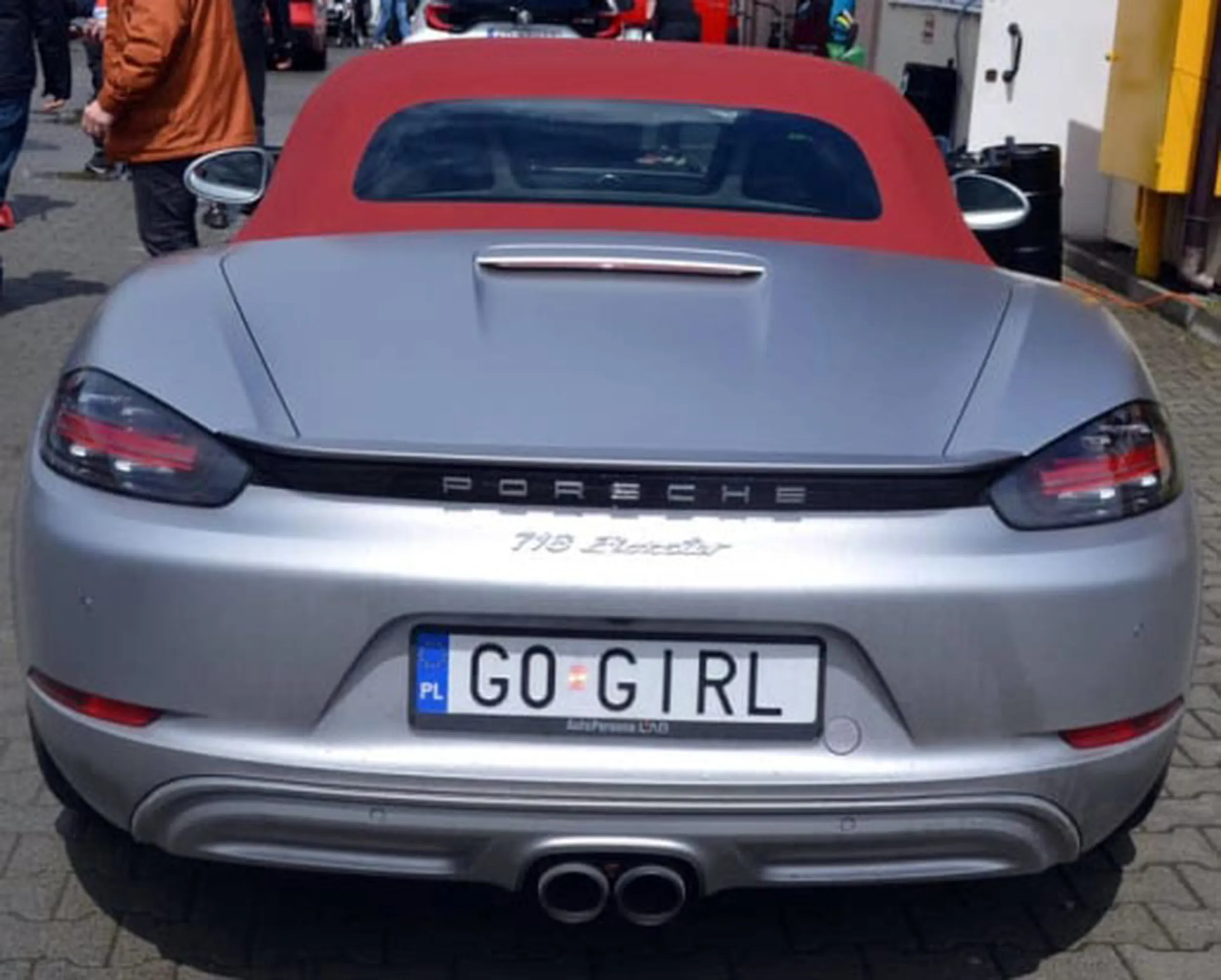 Fajny numer, blacha G0 GIRL