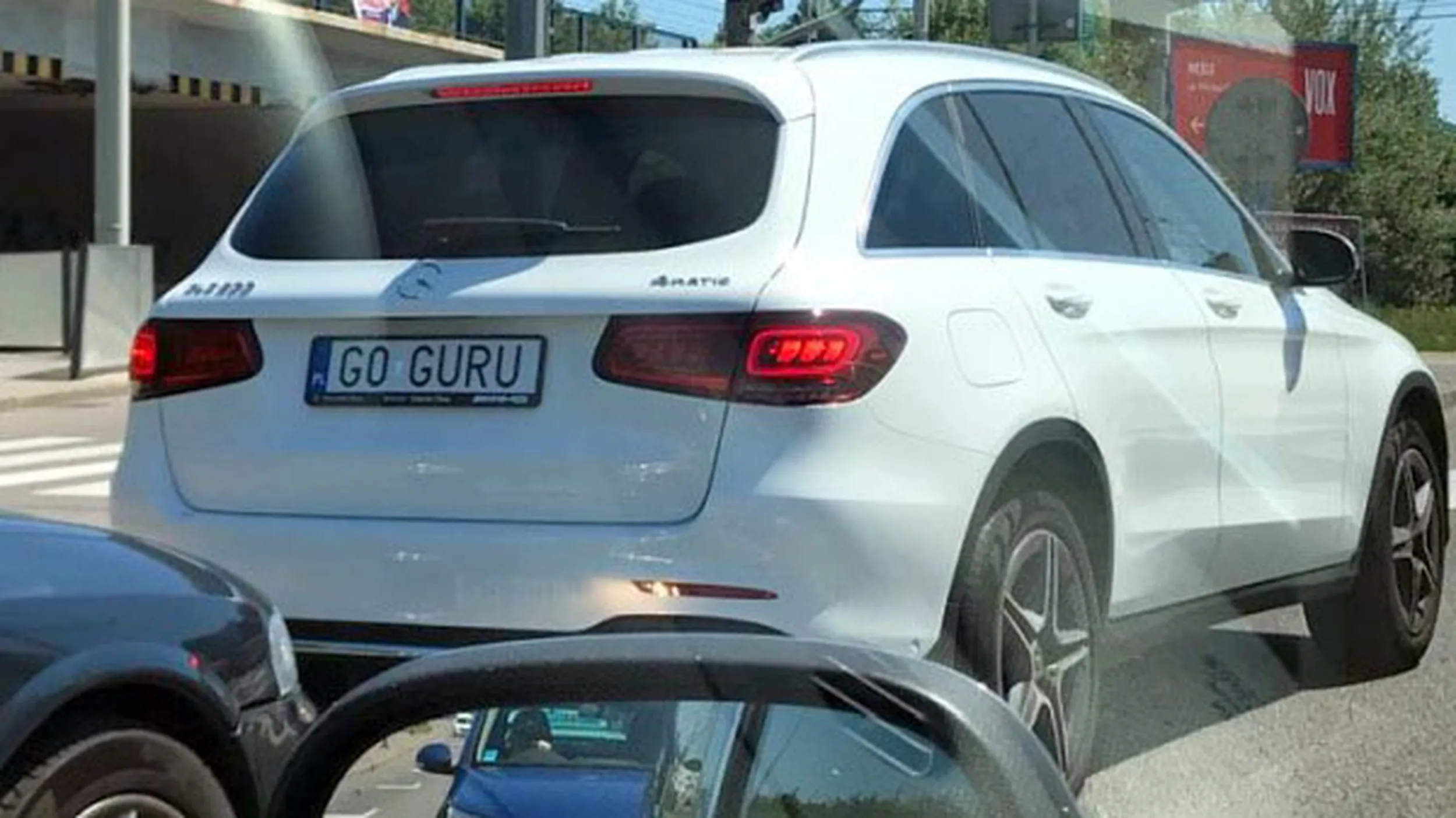 Fajny numer, blacha G0 GURU